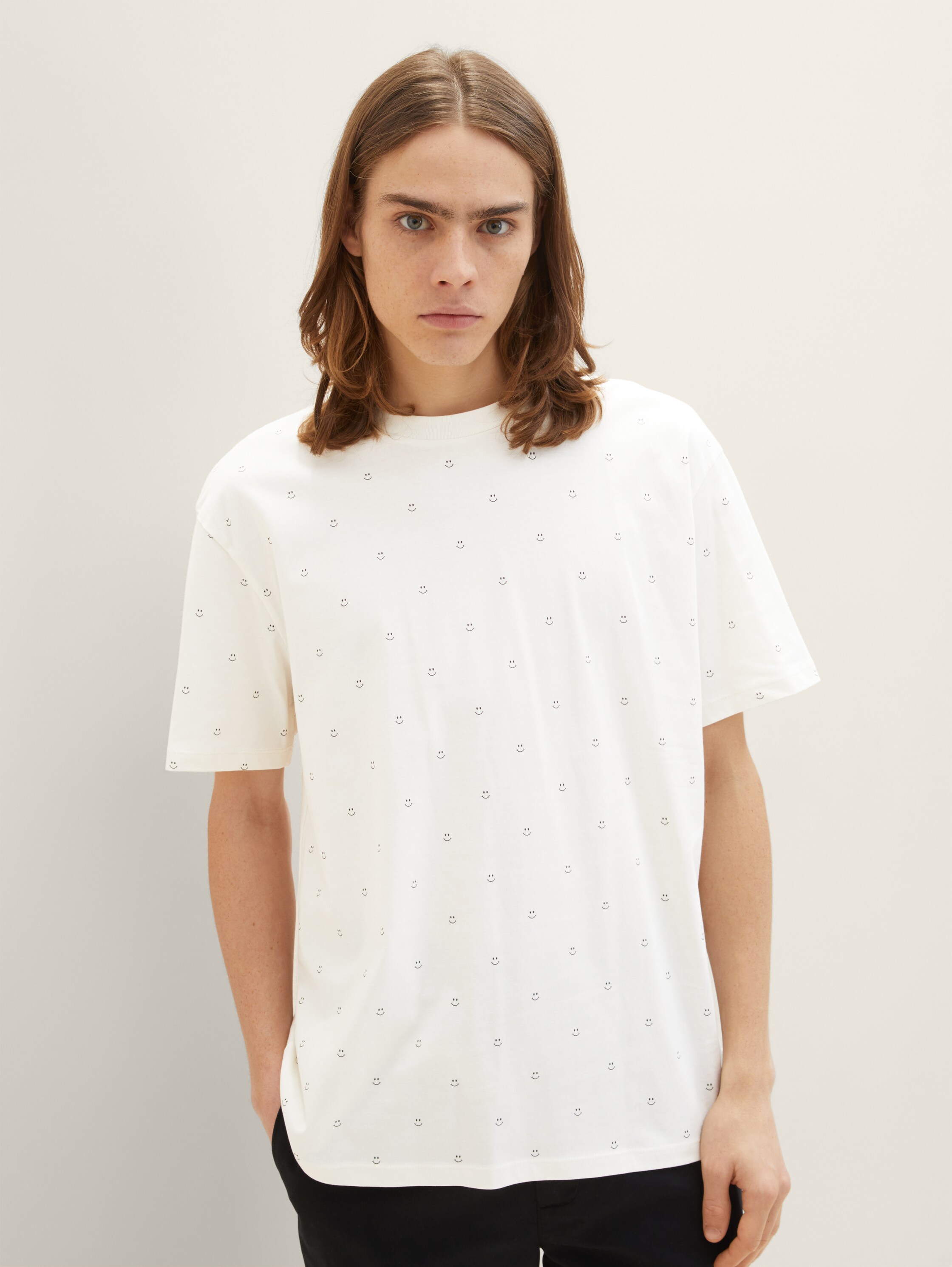 T-shirt with an all-over print - white smiley print