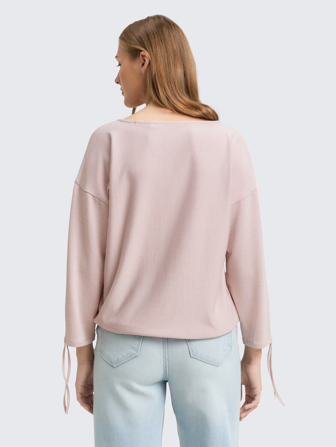 Loose Fit Langarmshirt mit Raffärmeln - small dusty rose white stripe - Auschnitt Model-Rückansicht