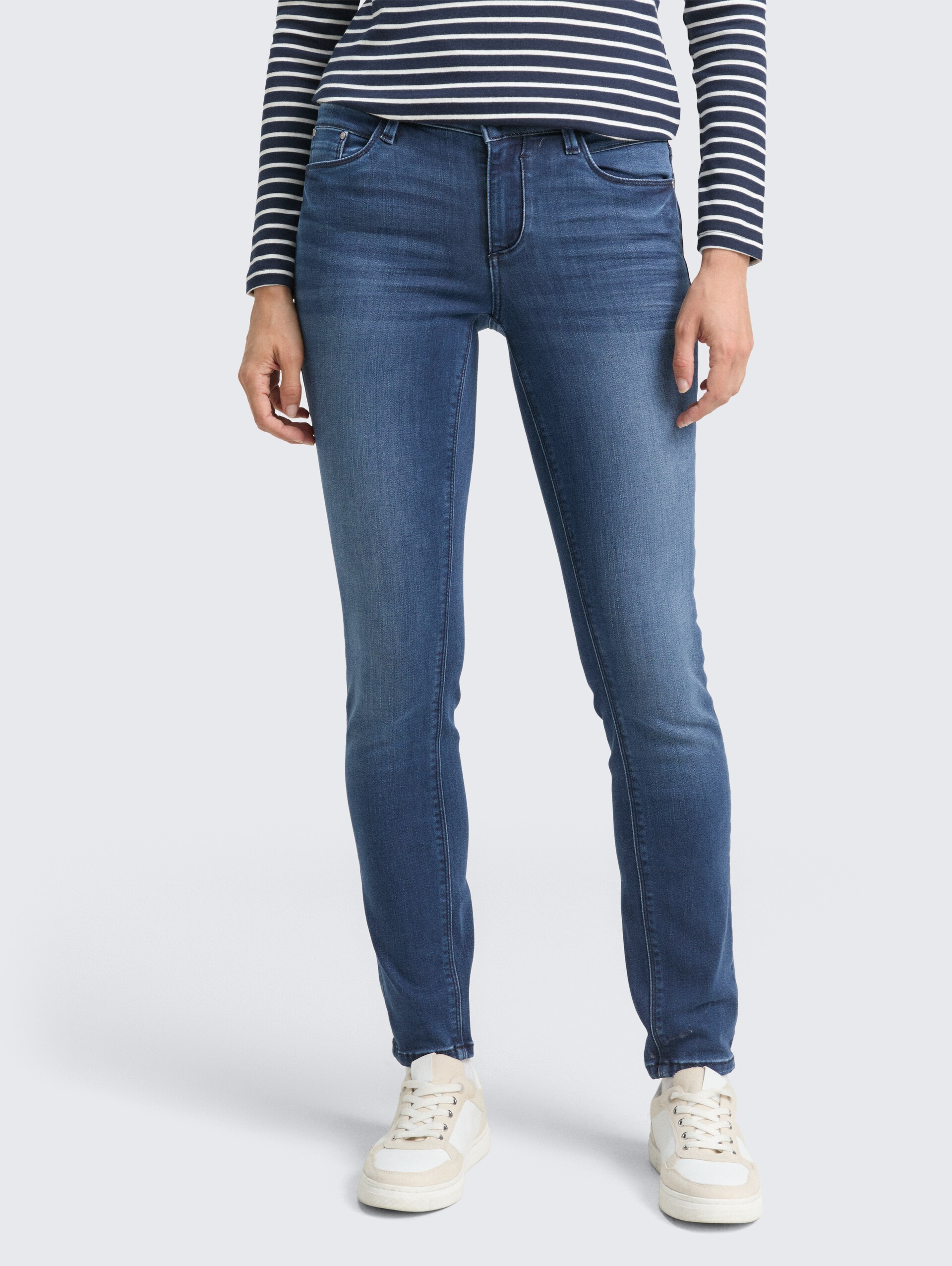 TTALEXA SKINNY Jeans - dark stone wash denim - Ausschnitt Model-Vorderansicht