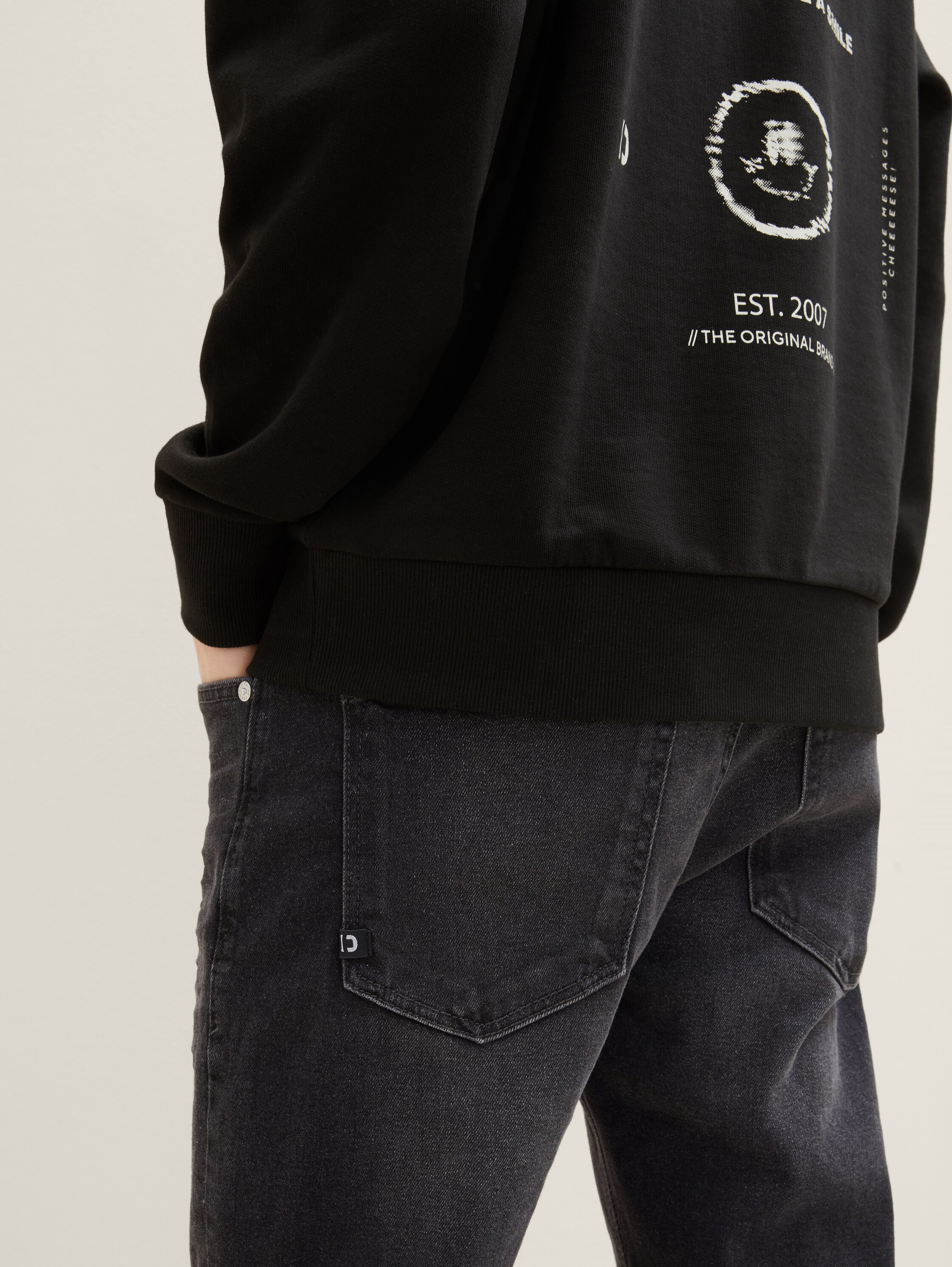 TTPIERS slim jeans - used dark stone black denim - Detail model view