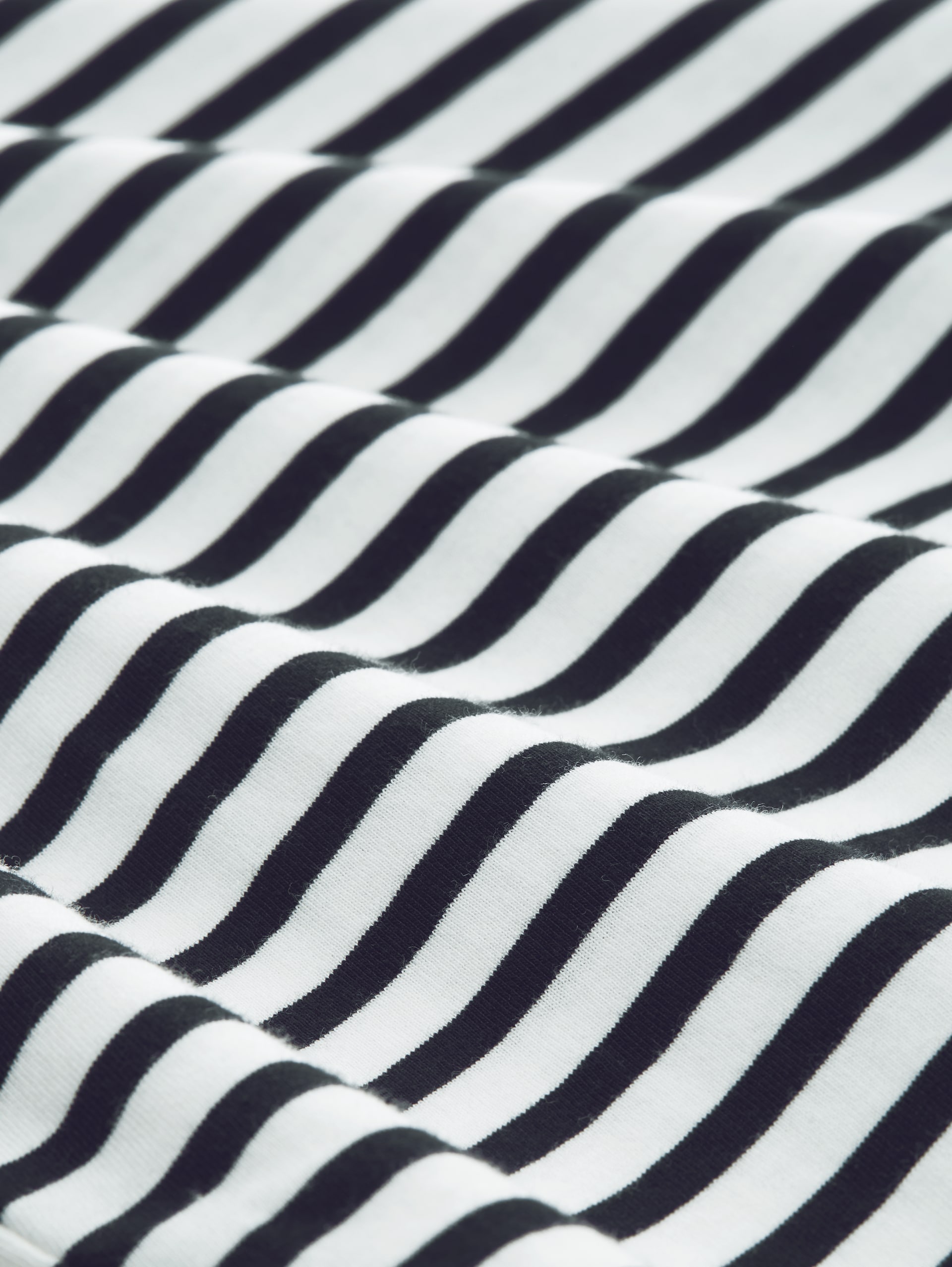 T-shirt with striped pattern - white black stripe - Material view