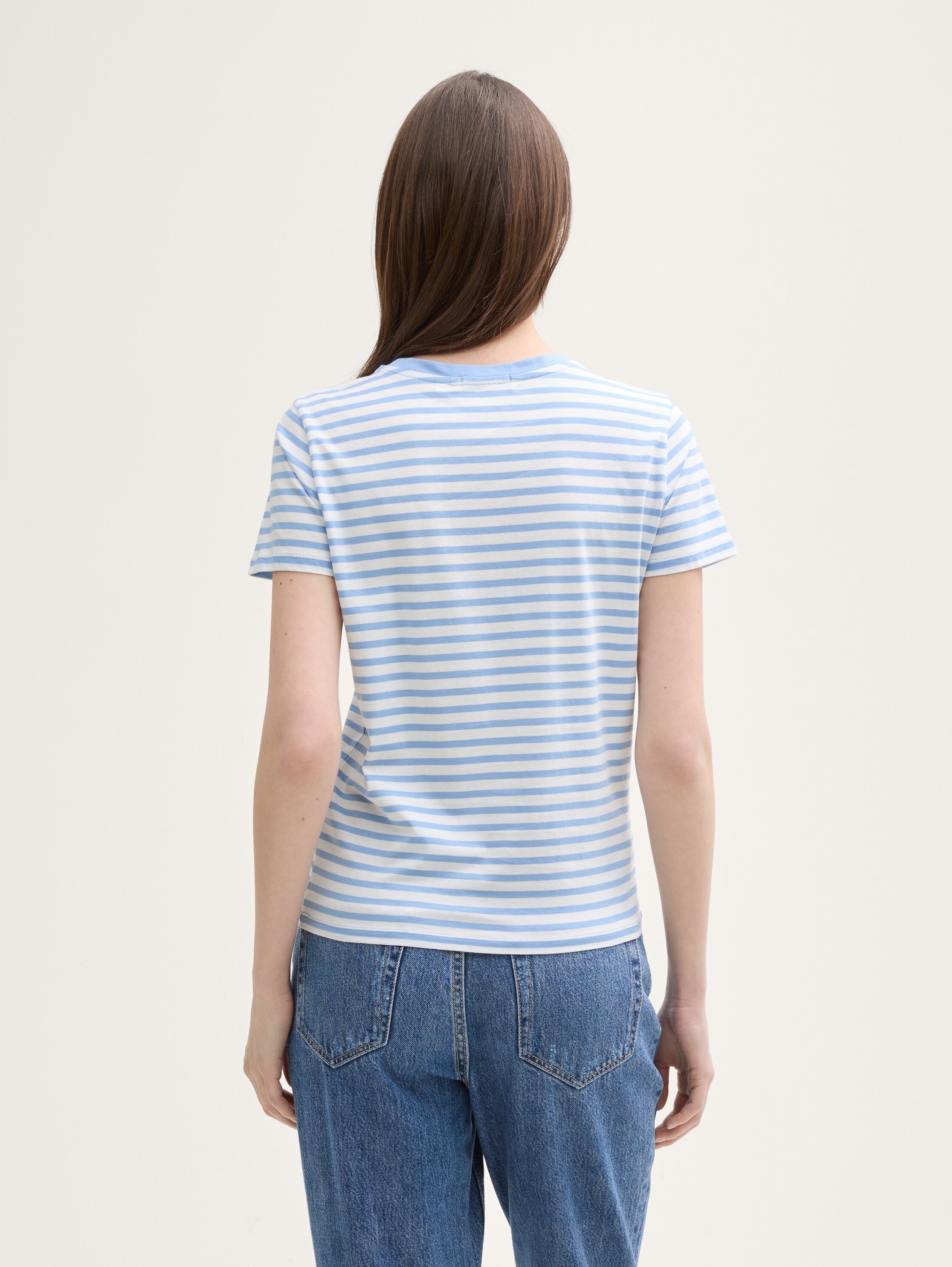 T-shirt with stripe pattern - white_light_blue_stripe - 