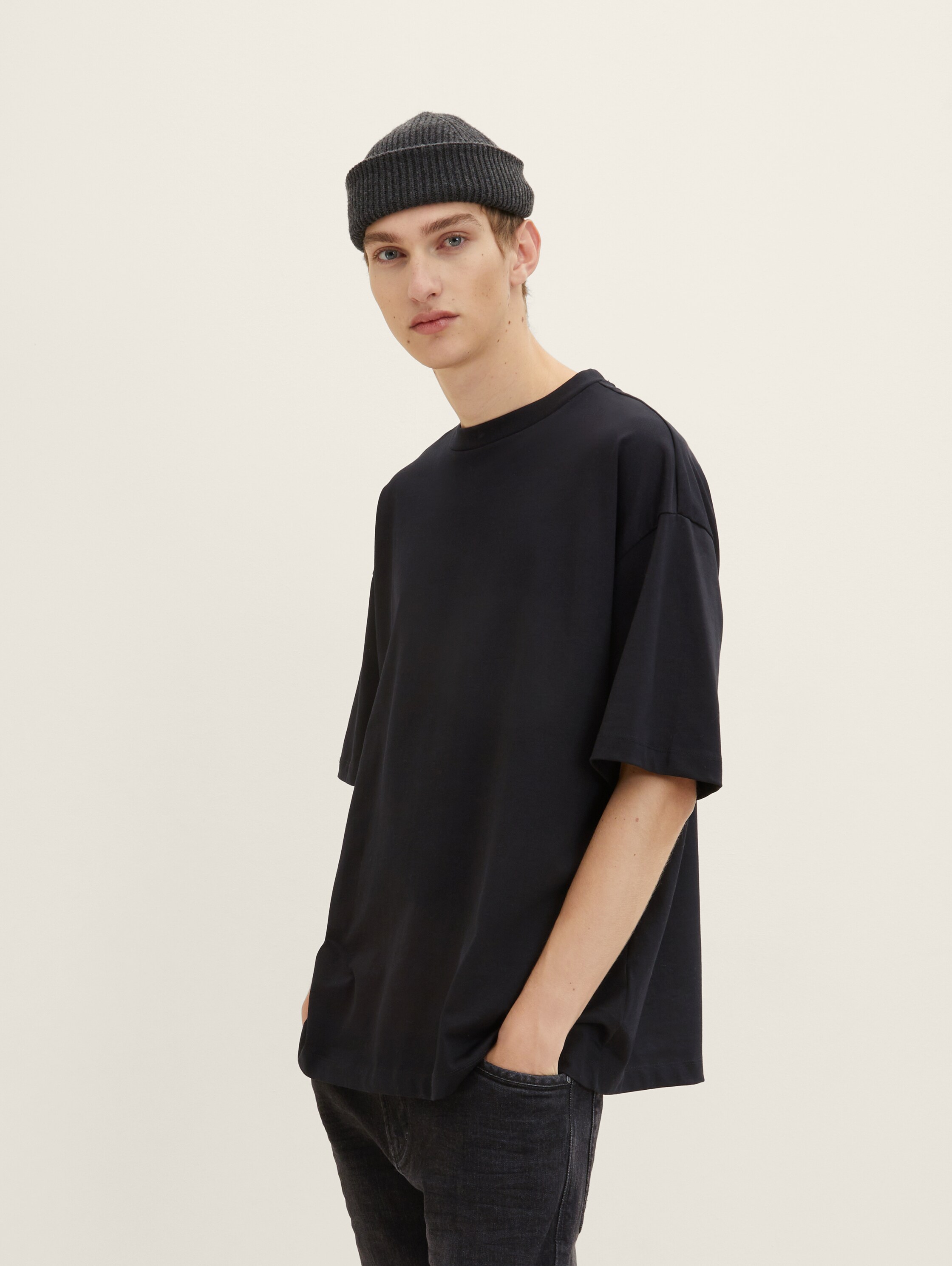 Oversized T-Shirt - 1