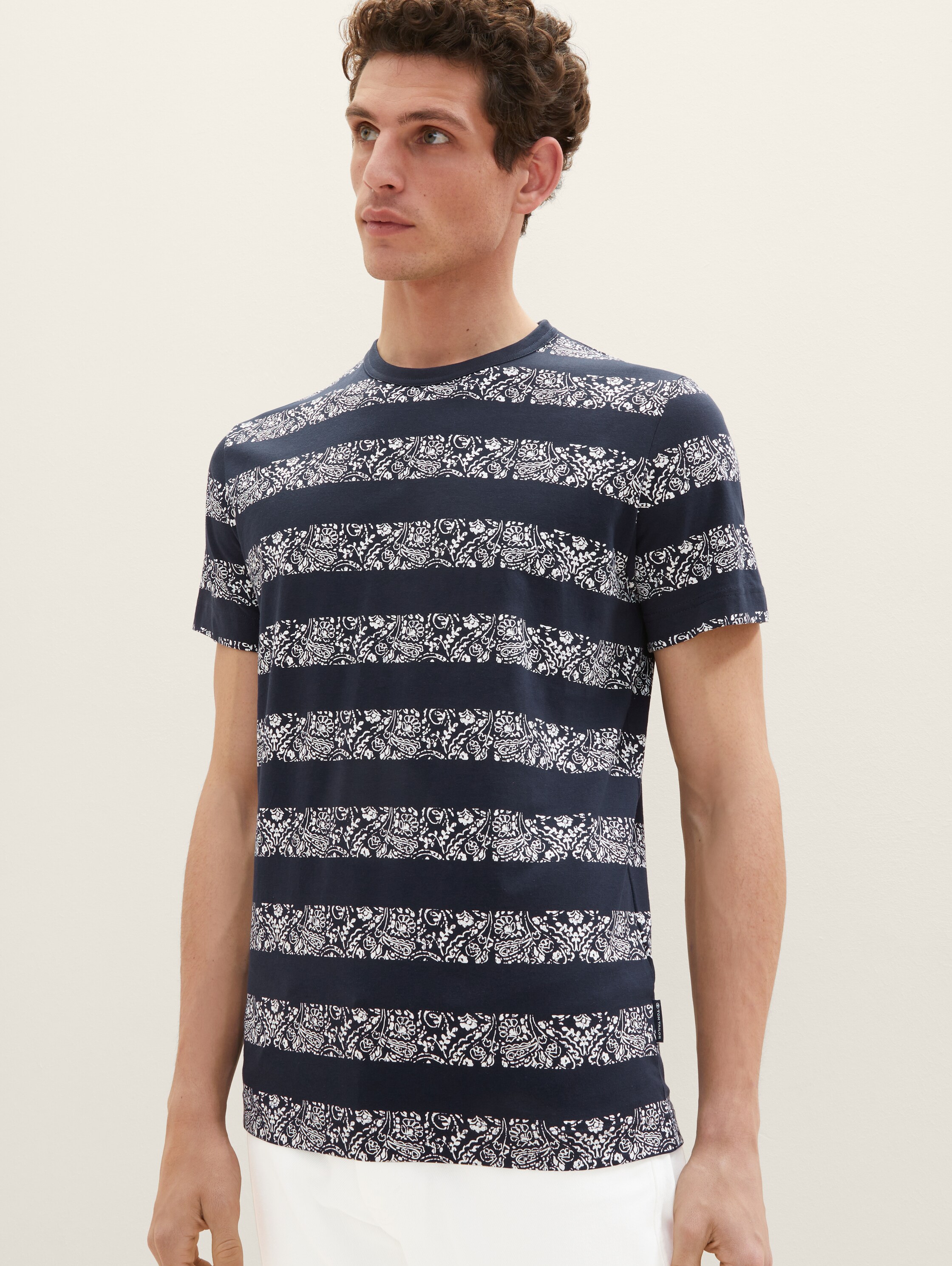 T-Shirt mit Allover-Print - navy white big paisley stripe