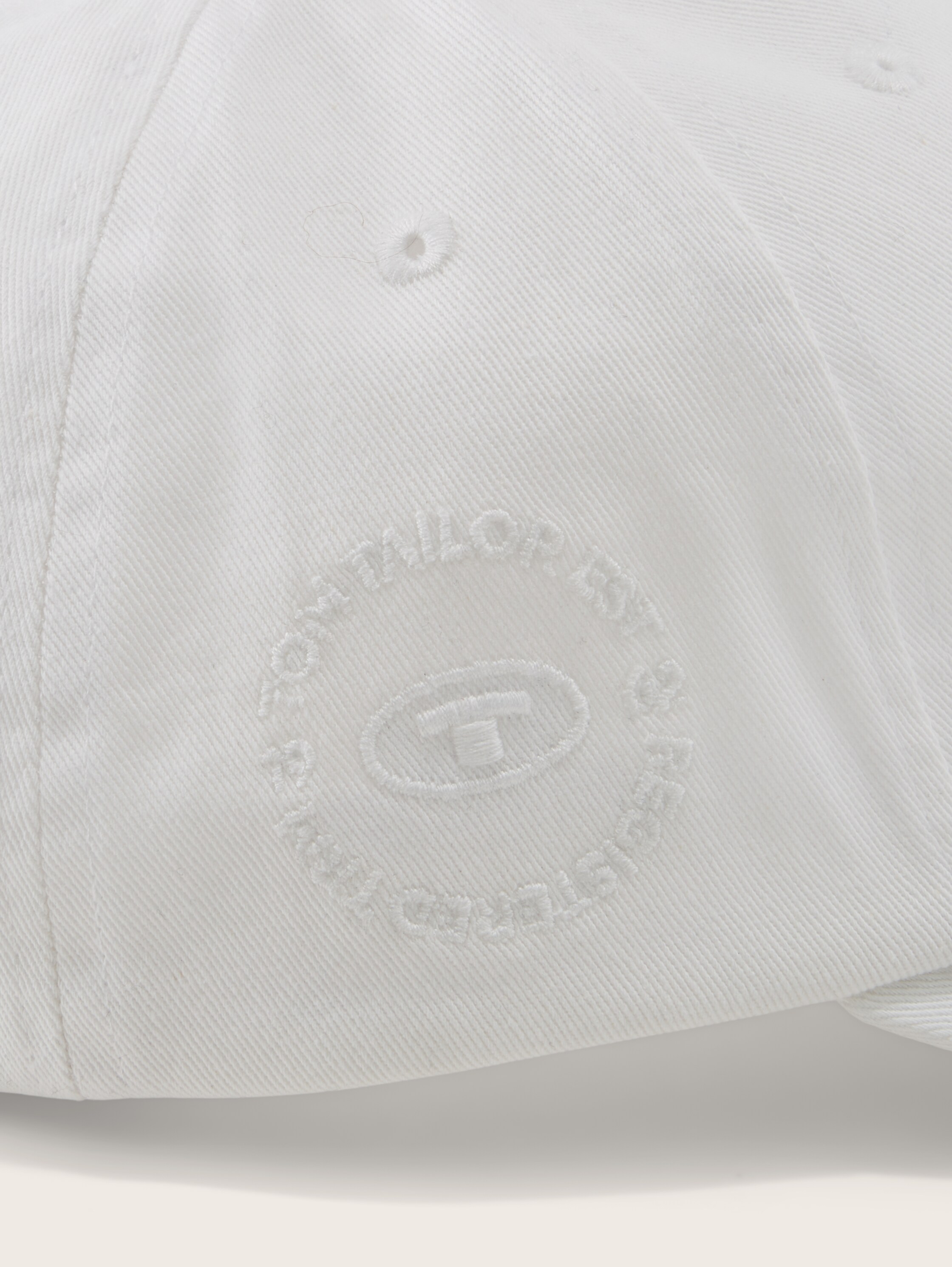 Pet met logoborduurwerk - off white - Detailaanzicht product