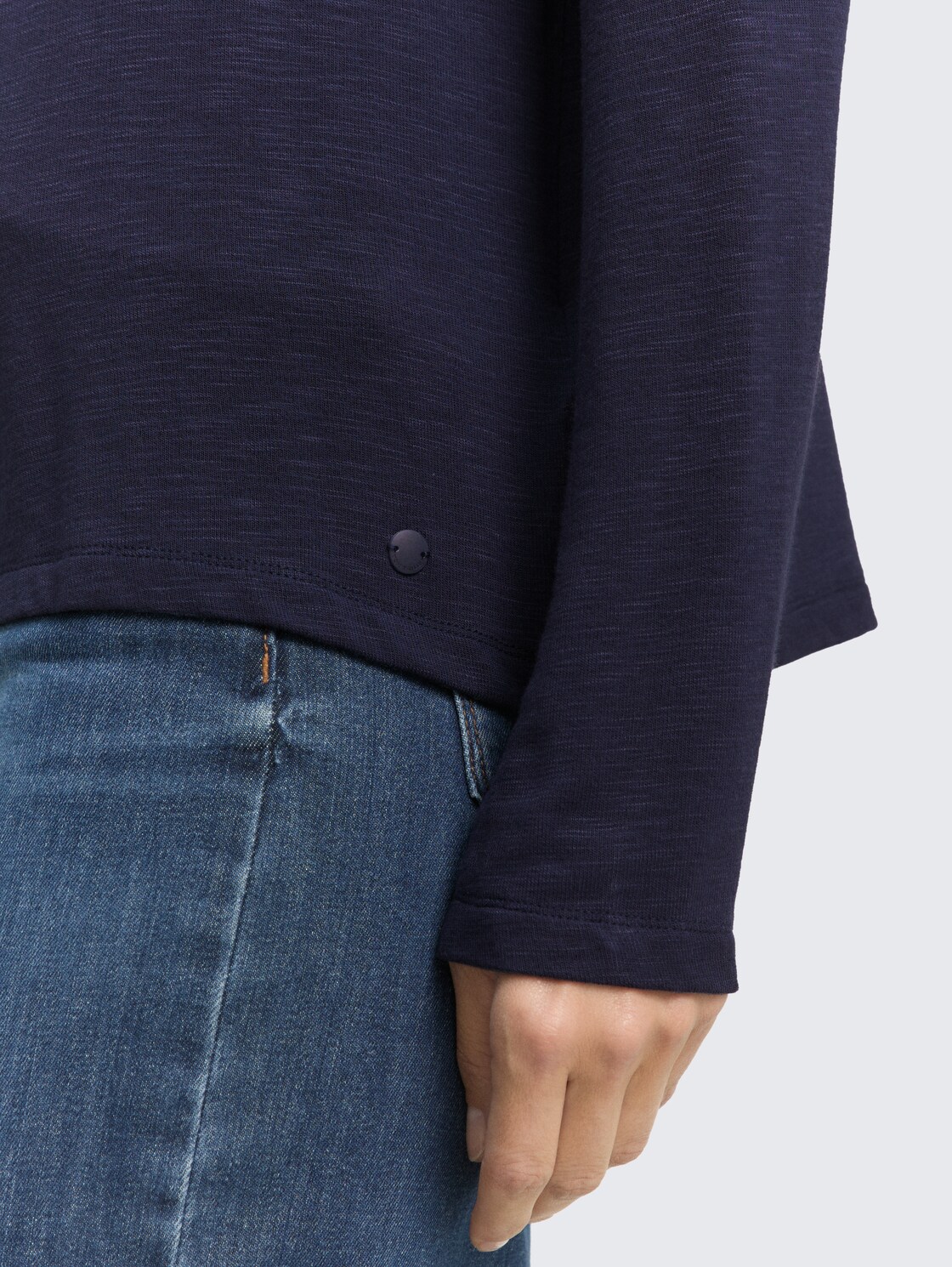 Basic Cardigan - sky captain blue - Detail-Model-Ansicht