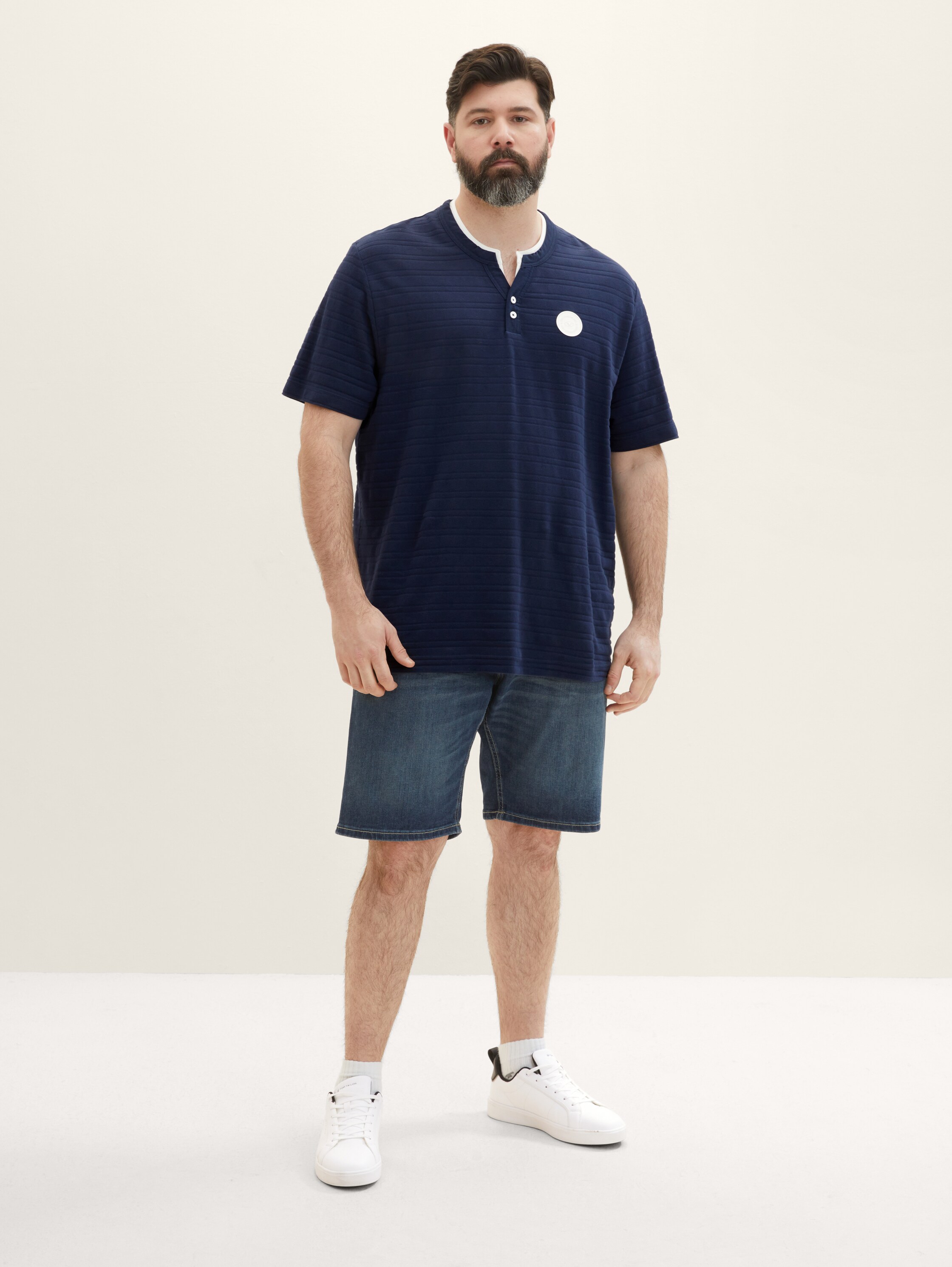 Plus Size - Slim Jeans Shorts - 2