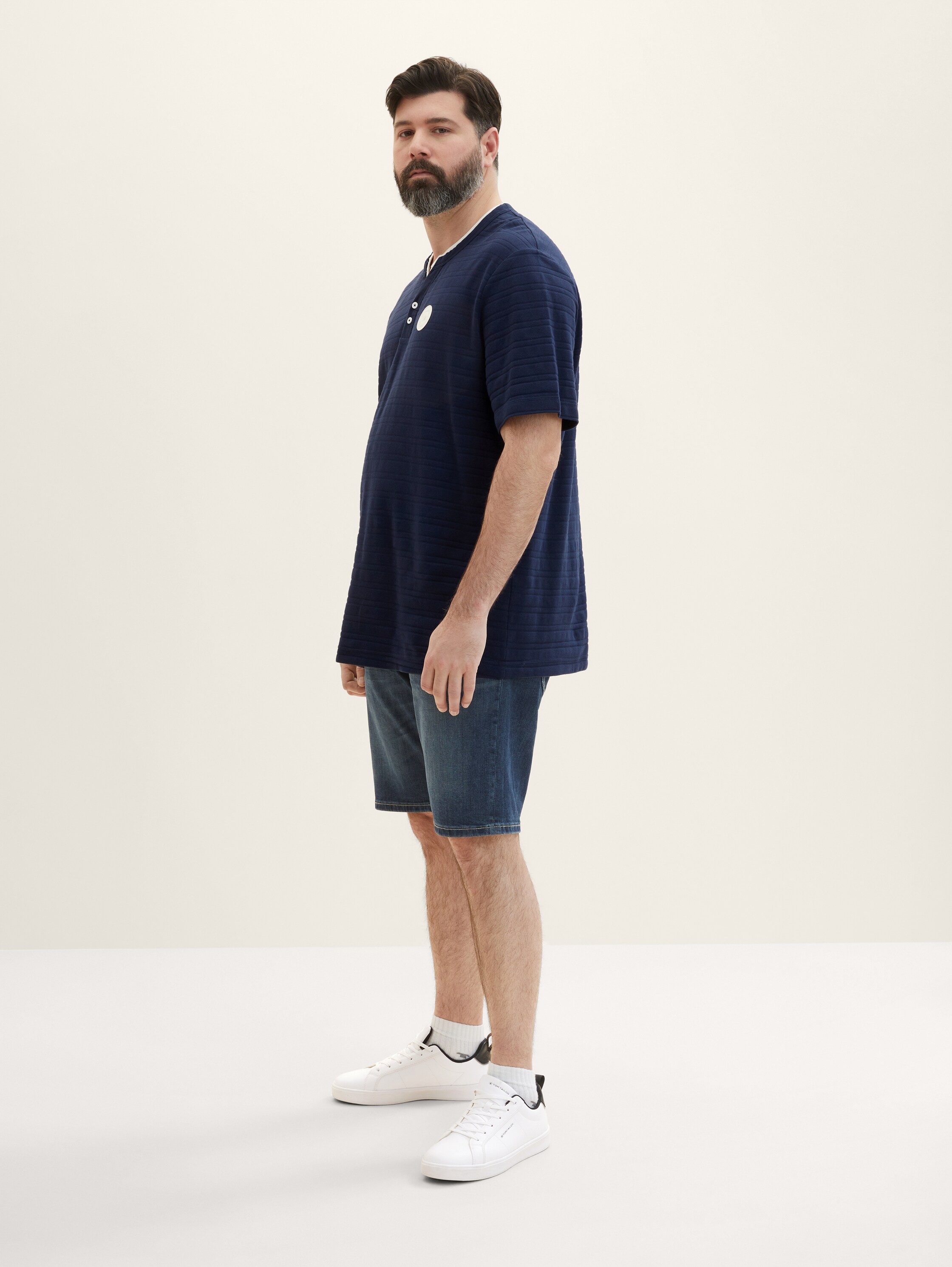 Plus Size - Slim Jeans Shorts - 8