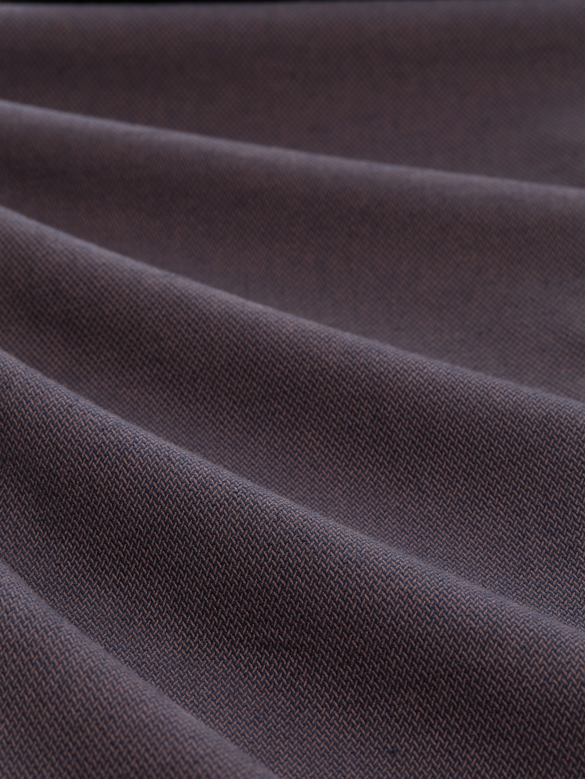 TTTRAVIS SLIM Chino Hose mit Gürtel - brown navy zig zag structure - Material-Ansicht