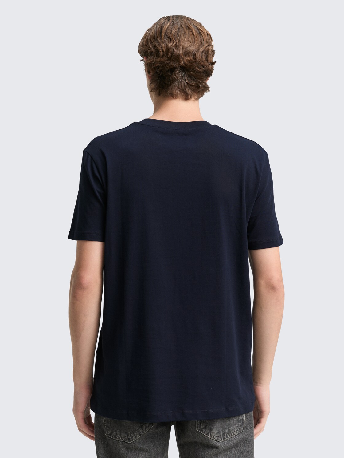 T-Shirt mit Logo-Print - sky captain blue - Auschnitt Model-Rückansicht