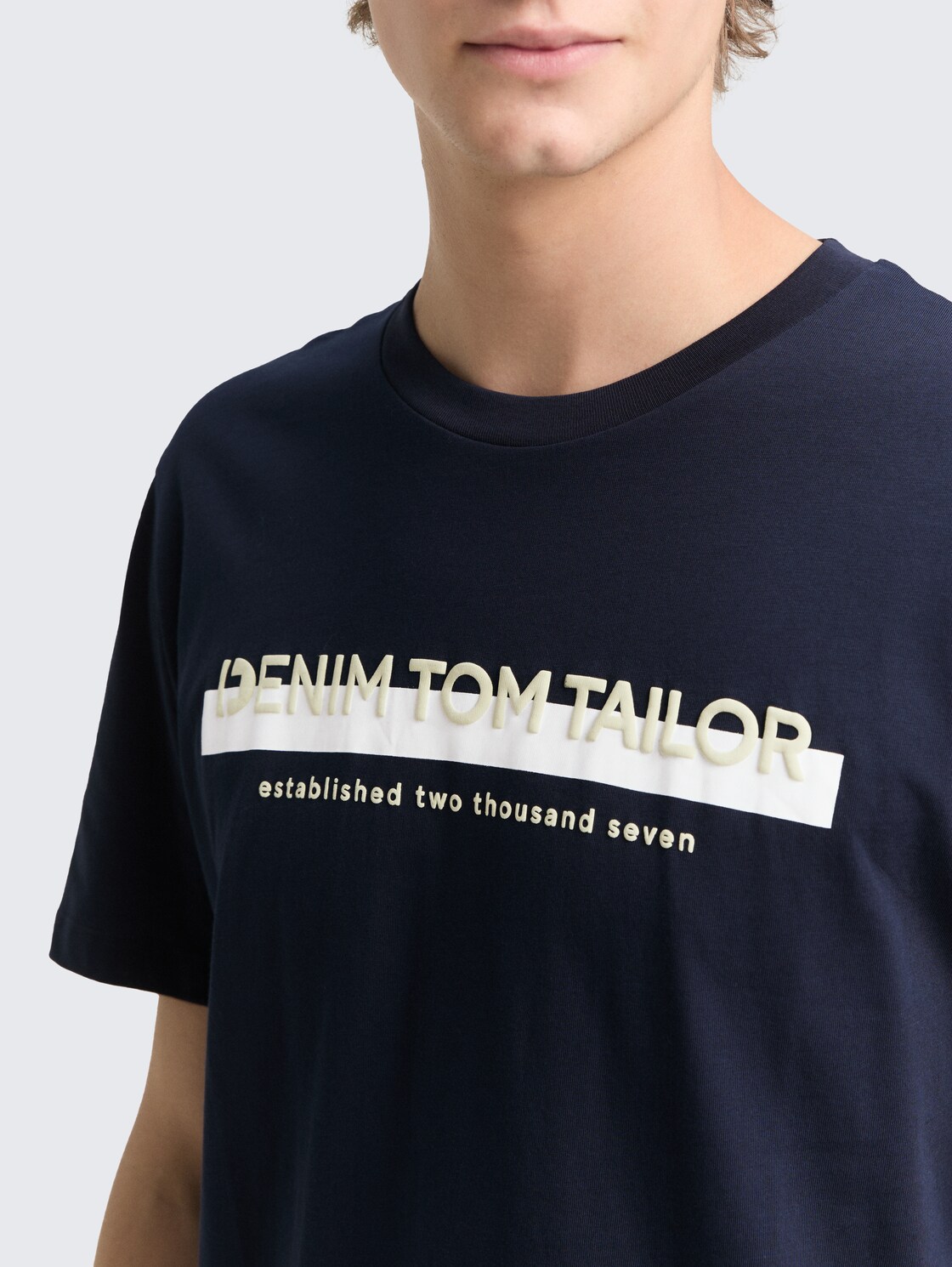 T-Shirt mit Logo-Print - sky captain blue - Detail-Model-Ansicht