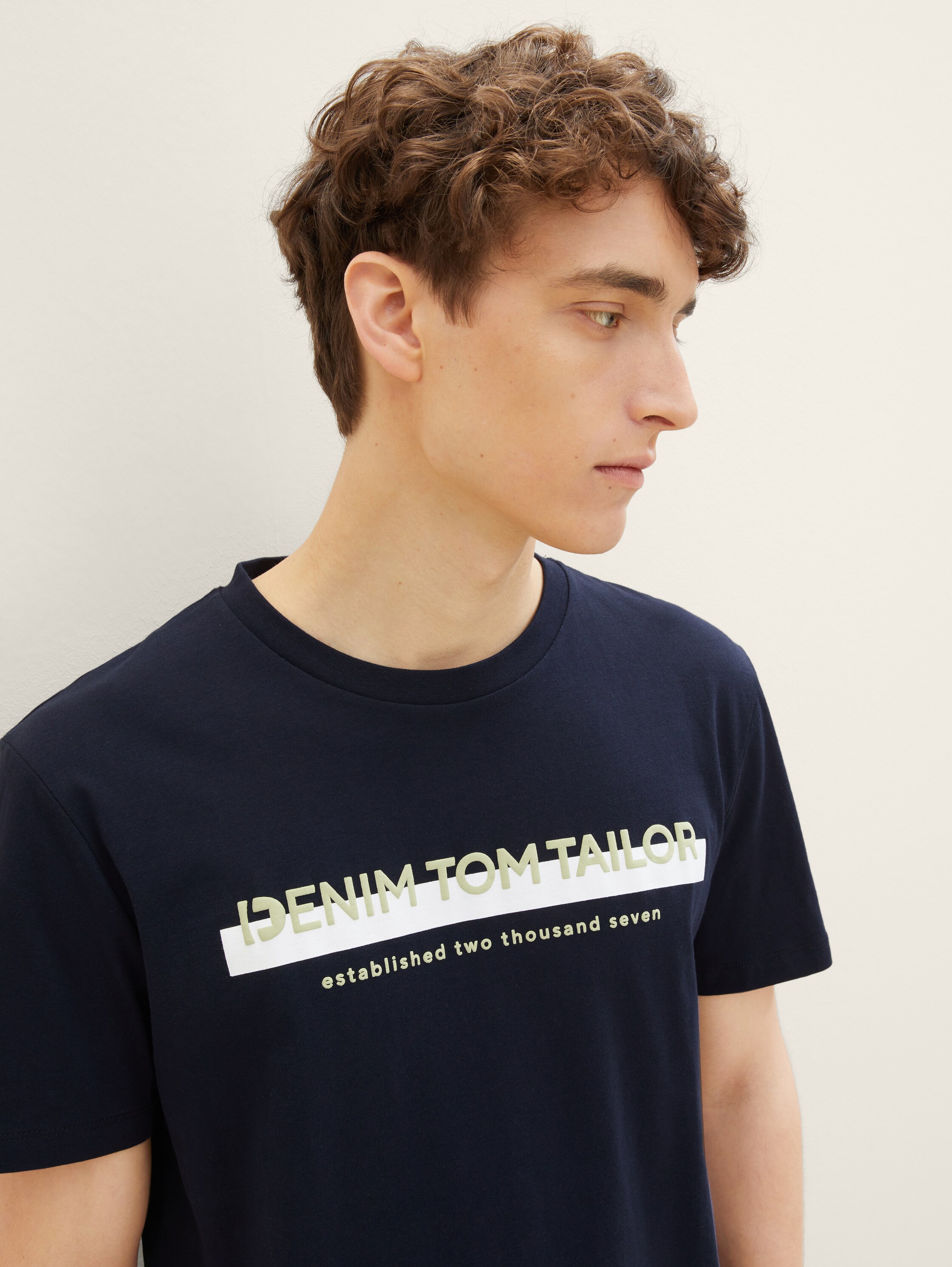 T-Shirt mit Logo Print - 6