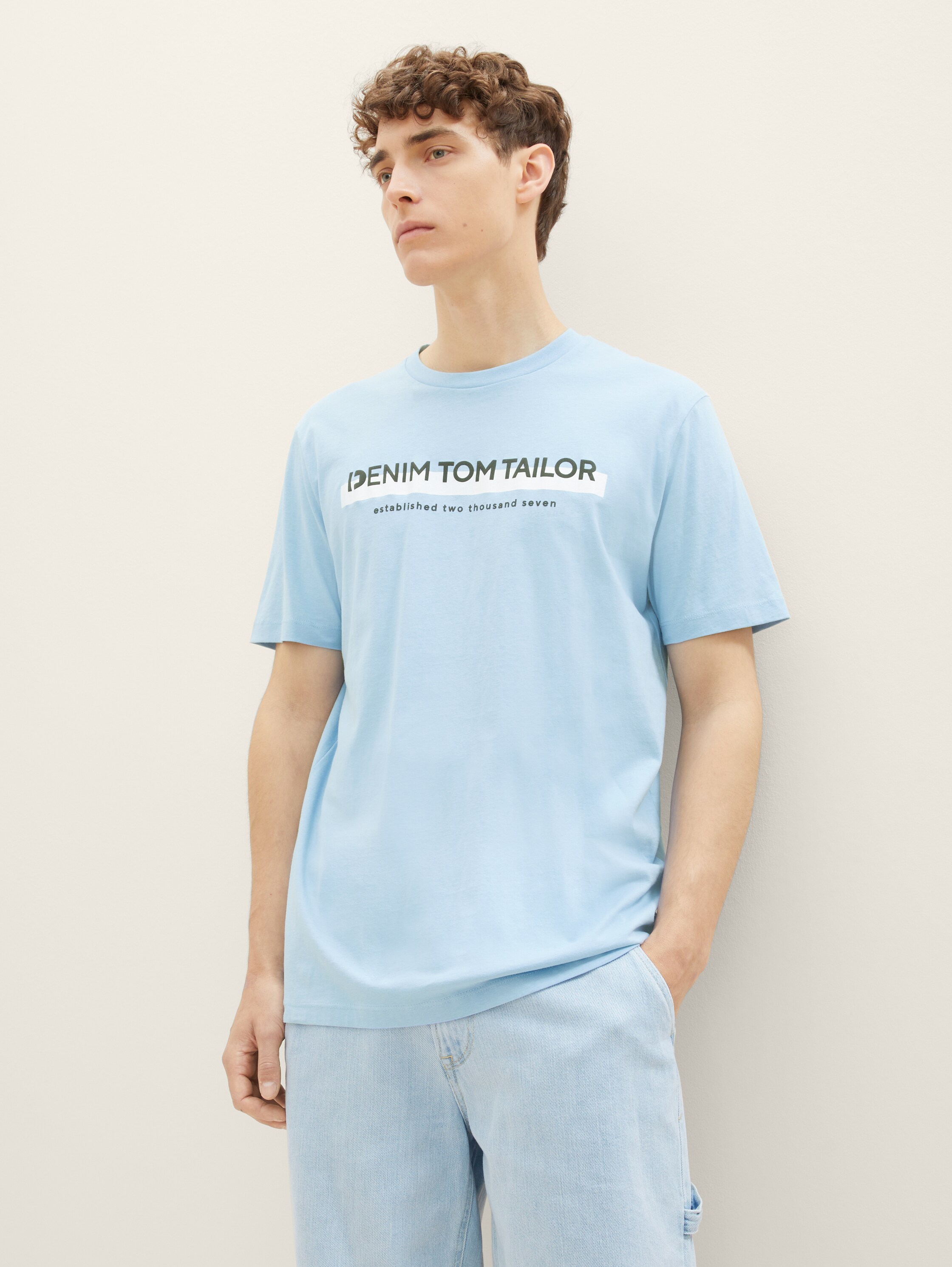 T-Shirt mit Logo Print - washed out middle blue