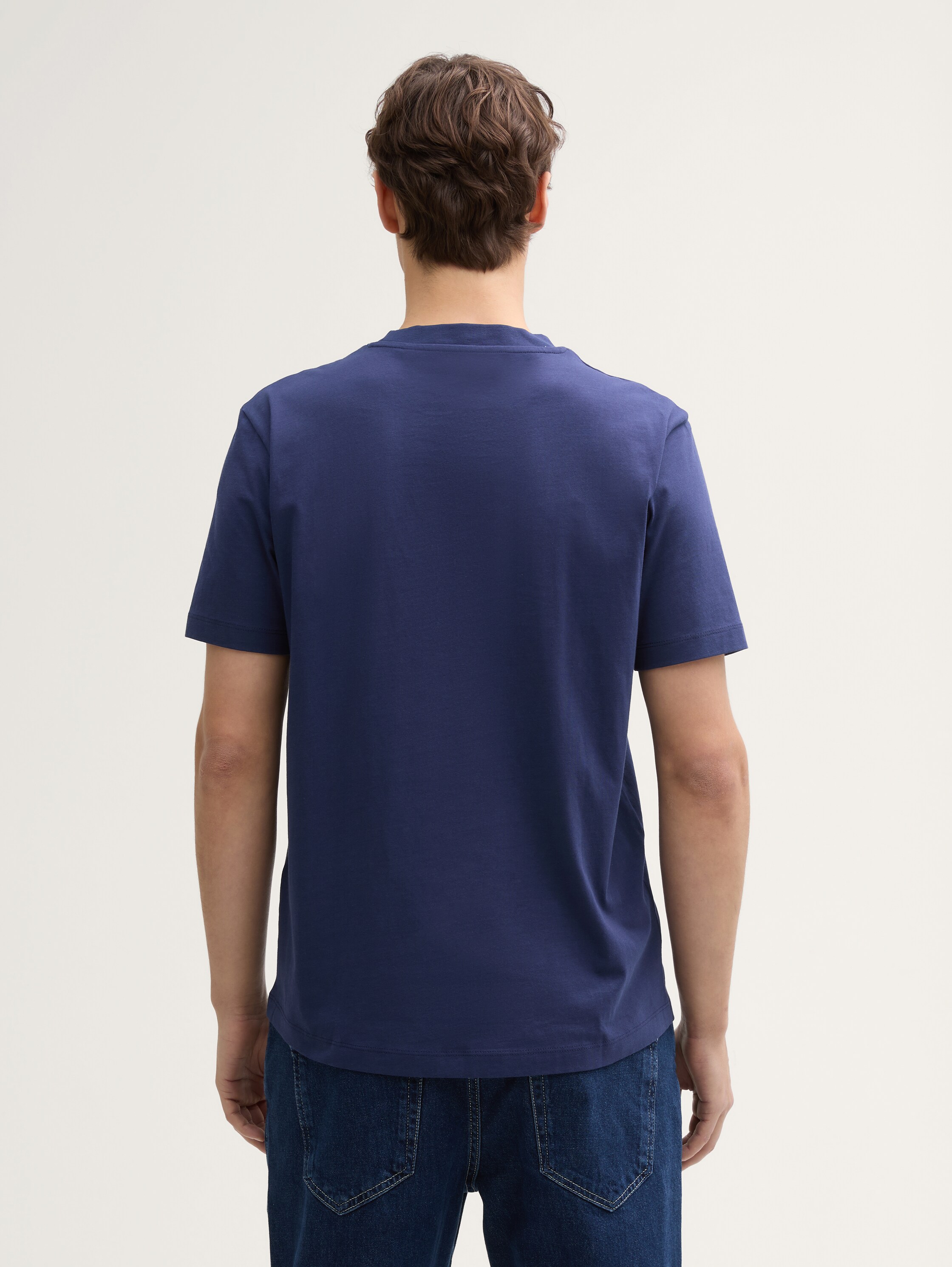 Basic T-Shirt - 2