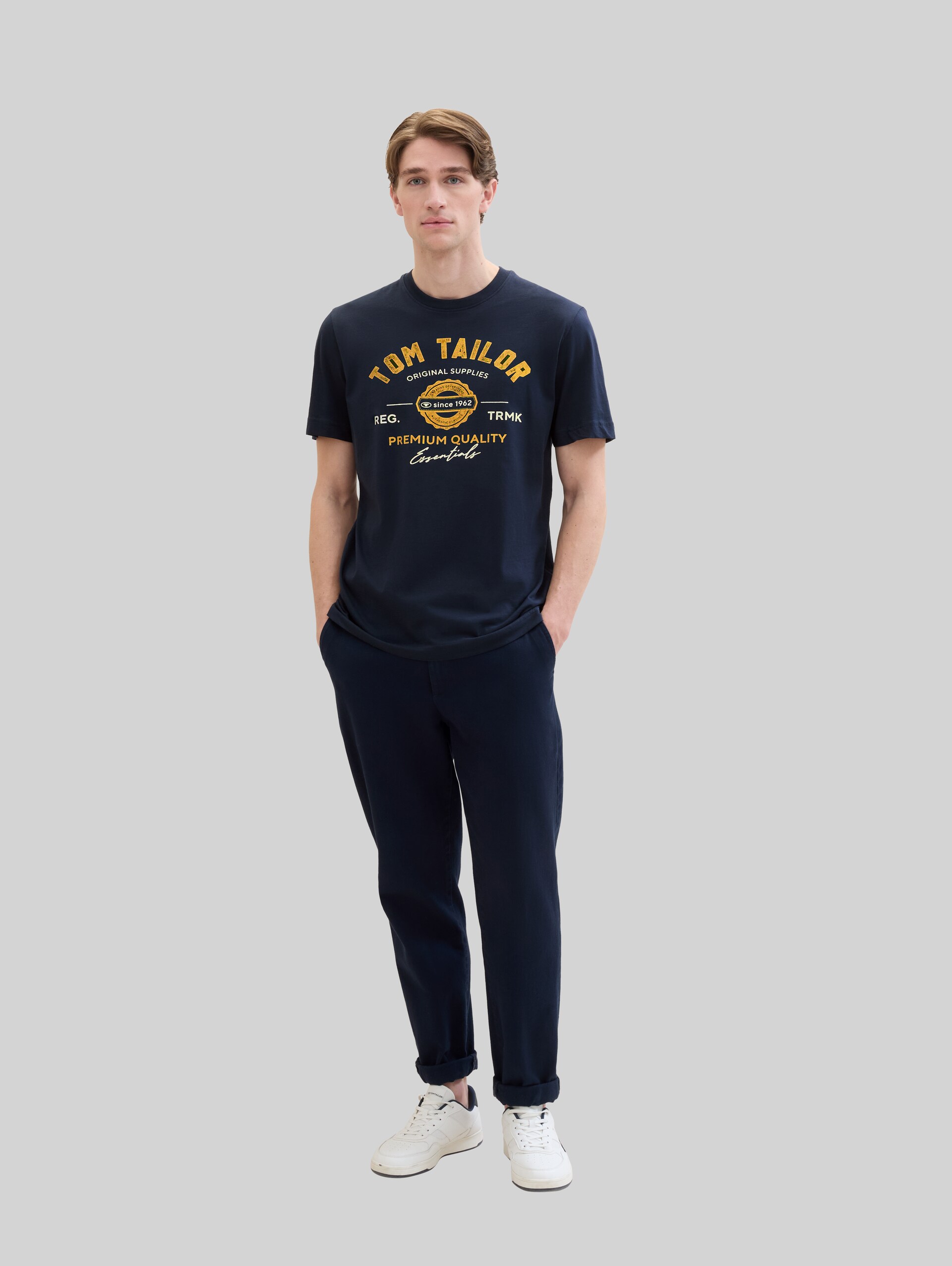 T-shirt with logo print - Dark Blue - Model front view