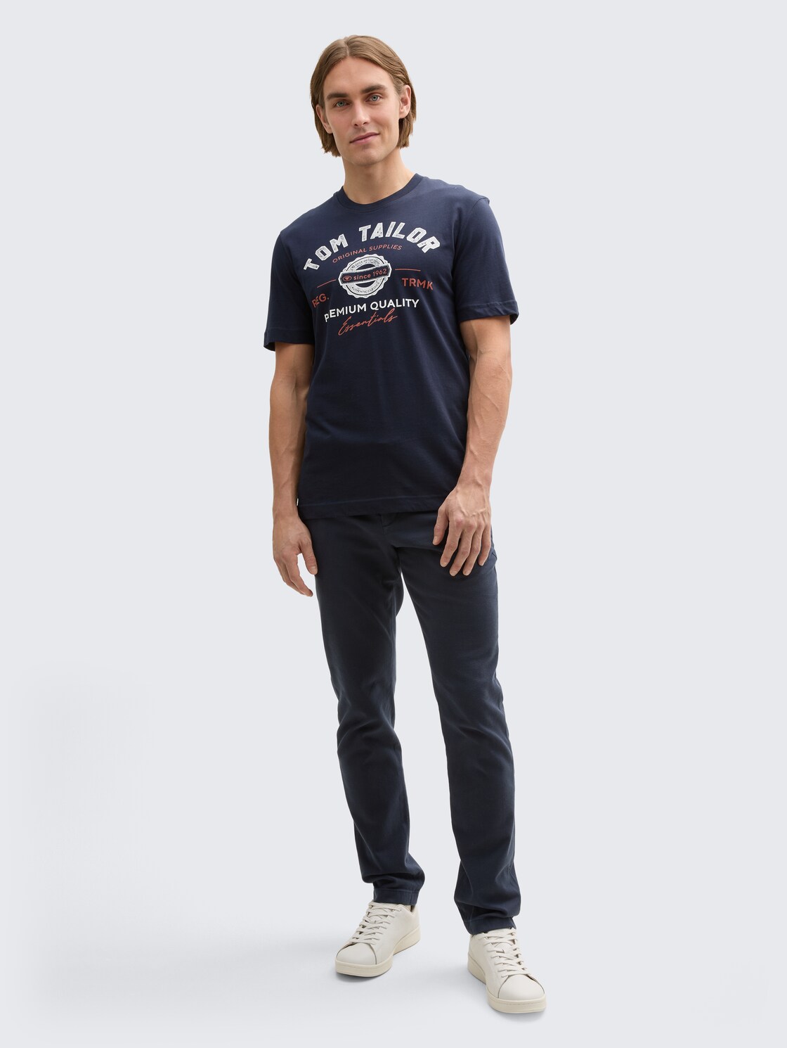 T-Shirt mit Logo-Print - sky captain blue - Model-Vorderansicht