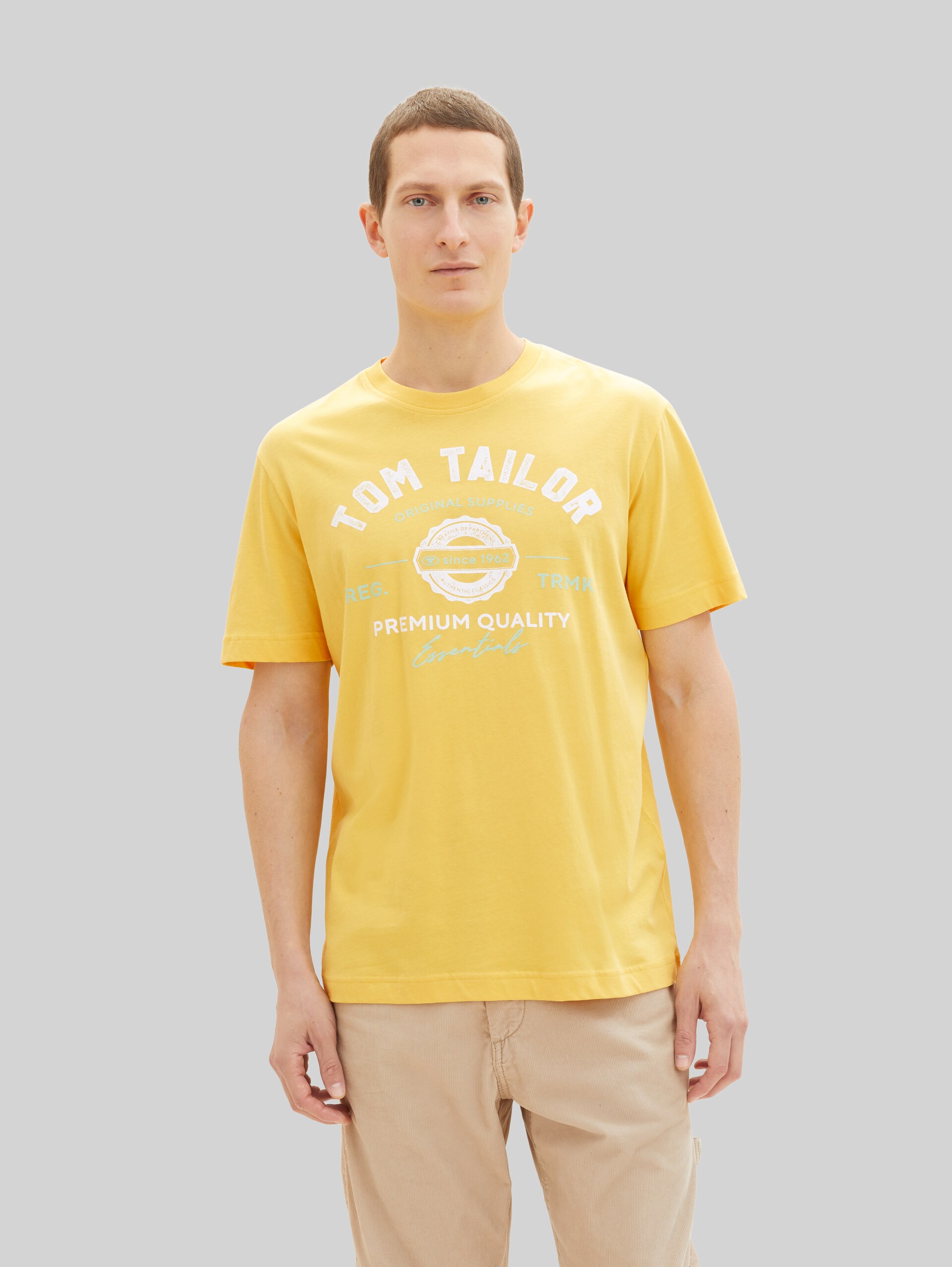 T-shirt met logo-opdruk - sunny yellow - Nek model vooraanzicht