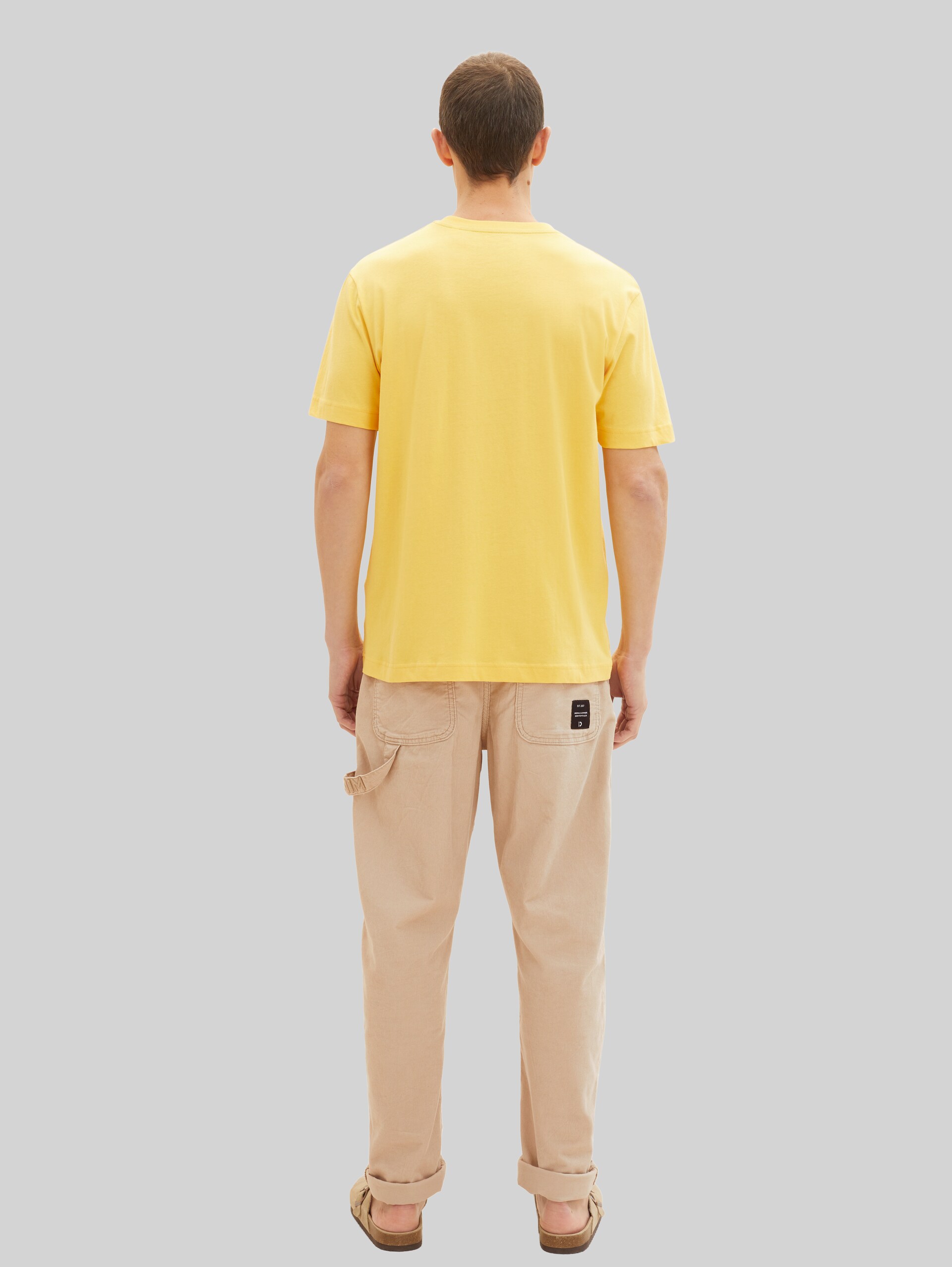 T-shirt met logo-opdruk - sunny yellow - Neklijn model-achteraanzicht