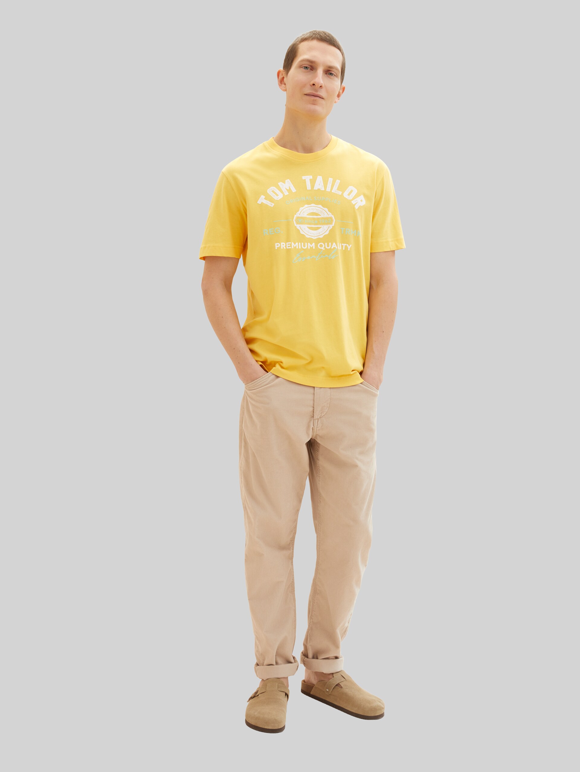 T-shirt met logo-opdruk - sunny yellow - Model vooraanzicht