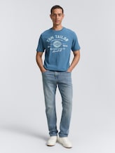 T-shirt with logo print - real teal blue - Model front view