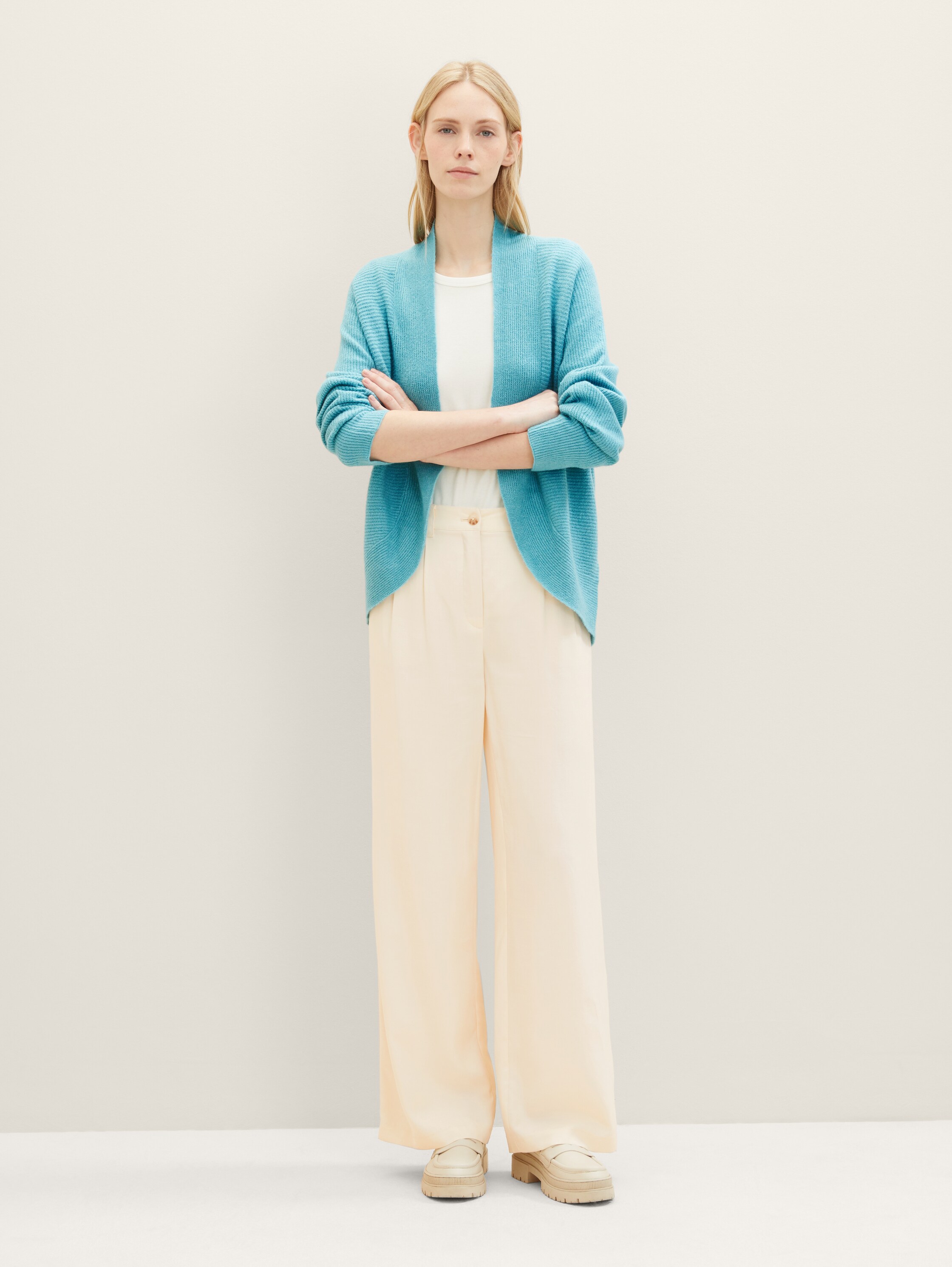 Cardigan aus Strick - summer teal melange - Model-Vorderansicht