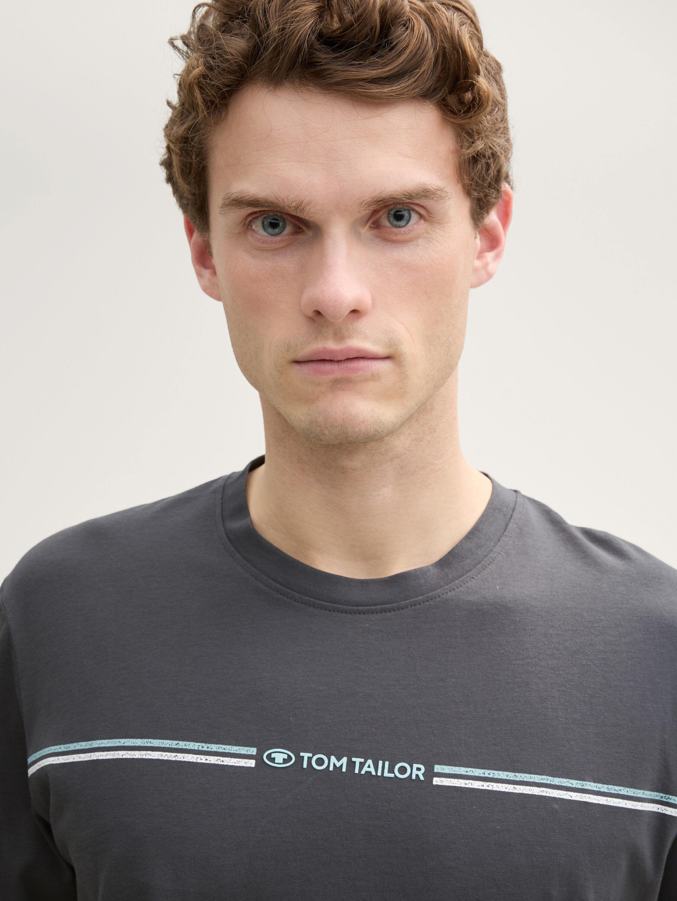 T-Shirt mit Print - 4