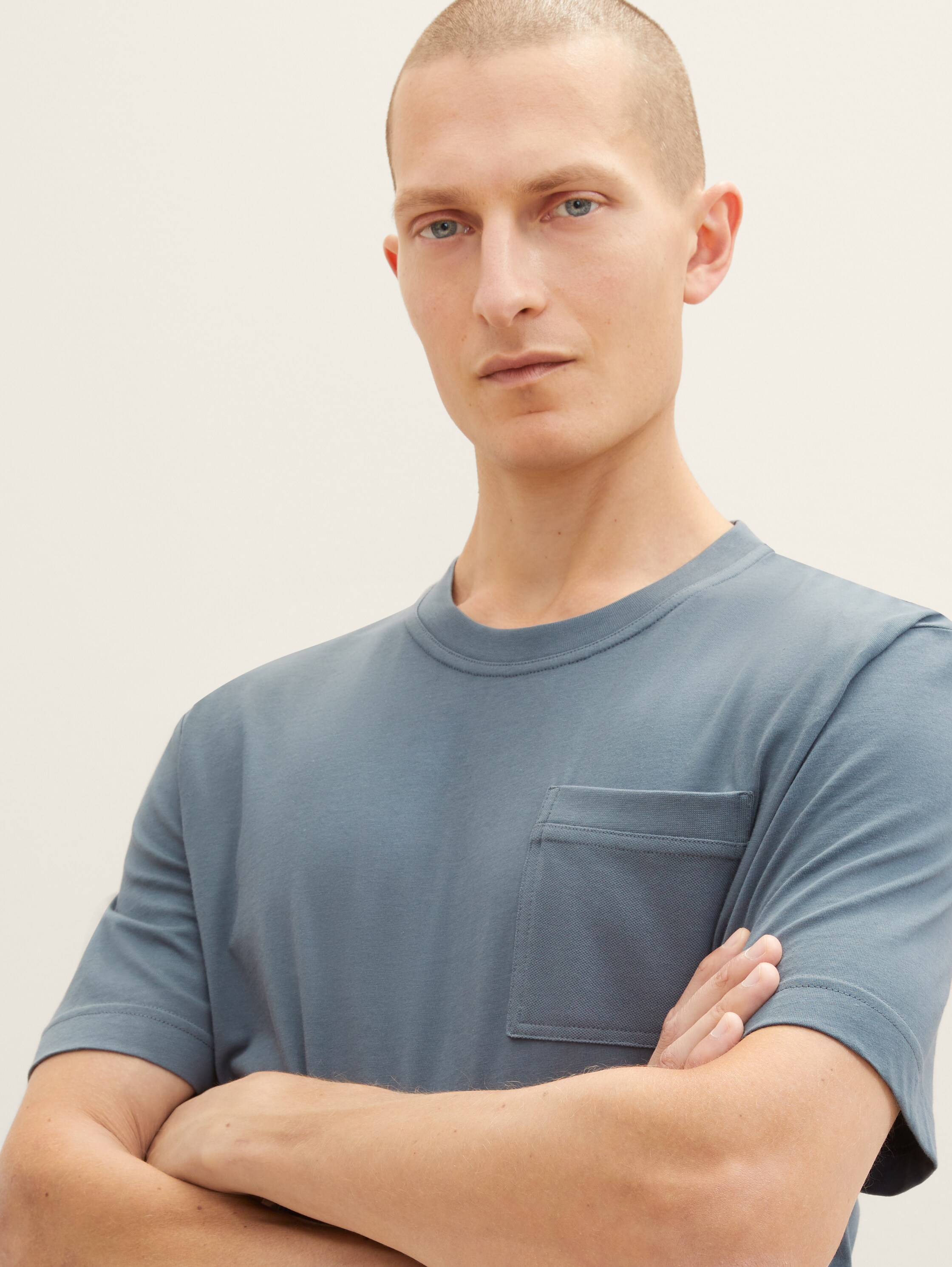 T-Shirt mit Brusttasche - 2