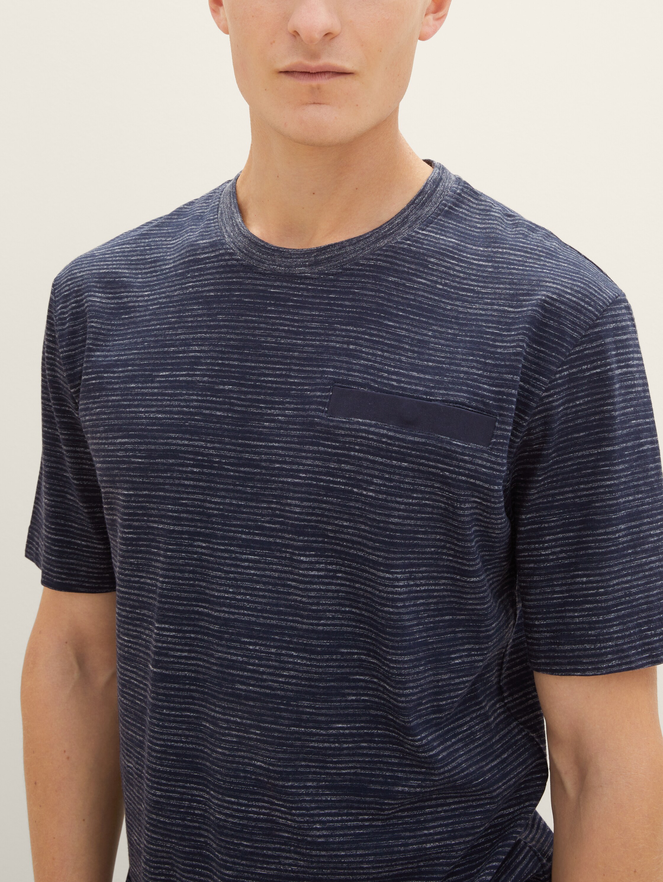 T-shirt texturé - sky captain blue stripy inject - Vue de face du modèle