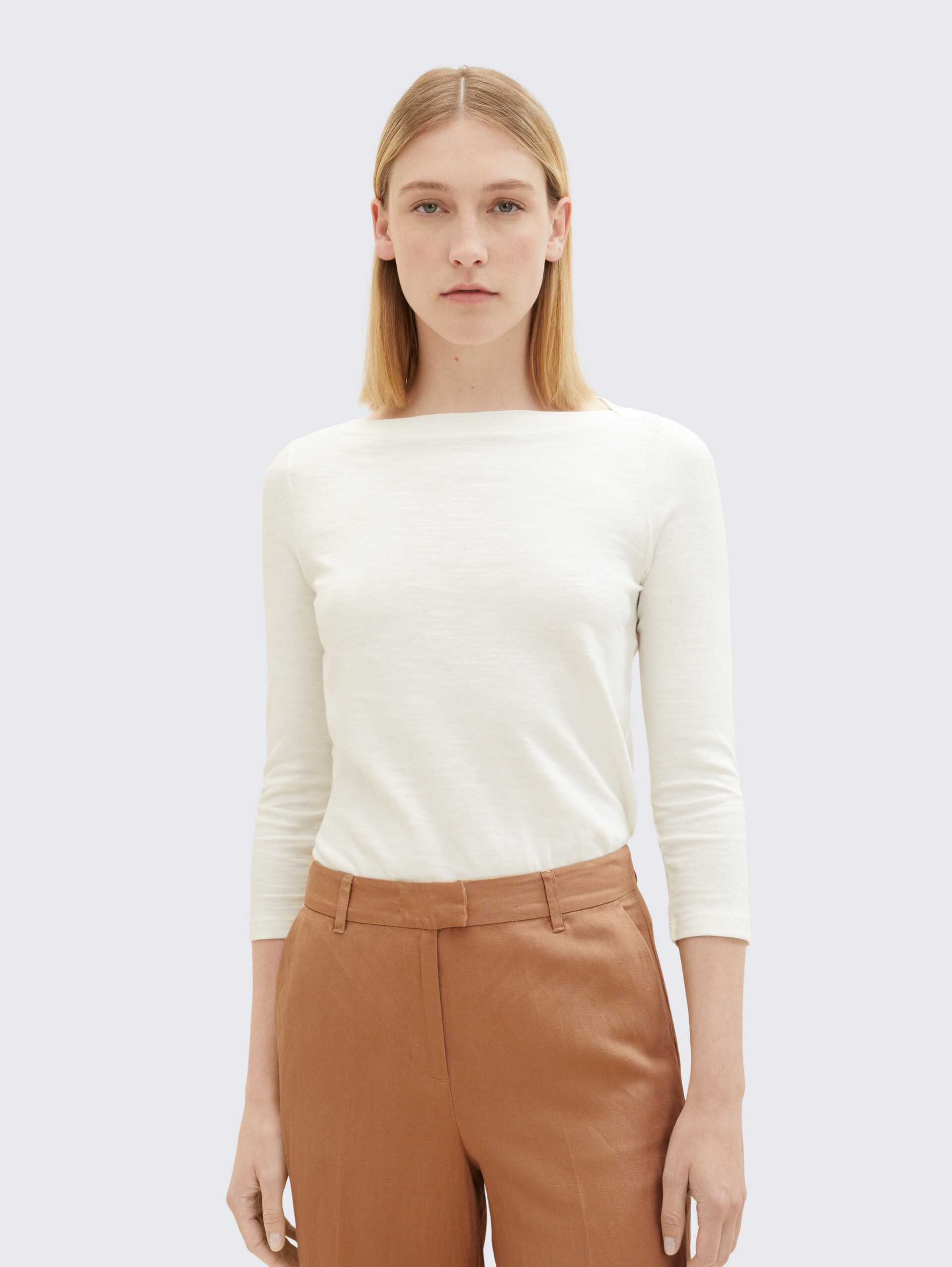 Basic Longsleeve mit 3/4-Arm aus Baumwolle - Whisper White - Ausschnitt Model-Vorderansicht