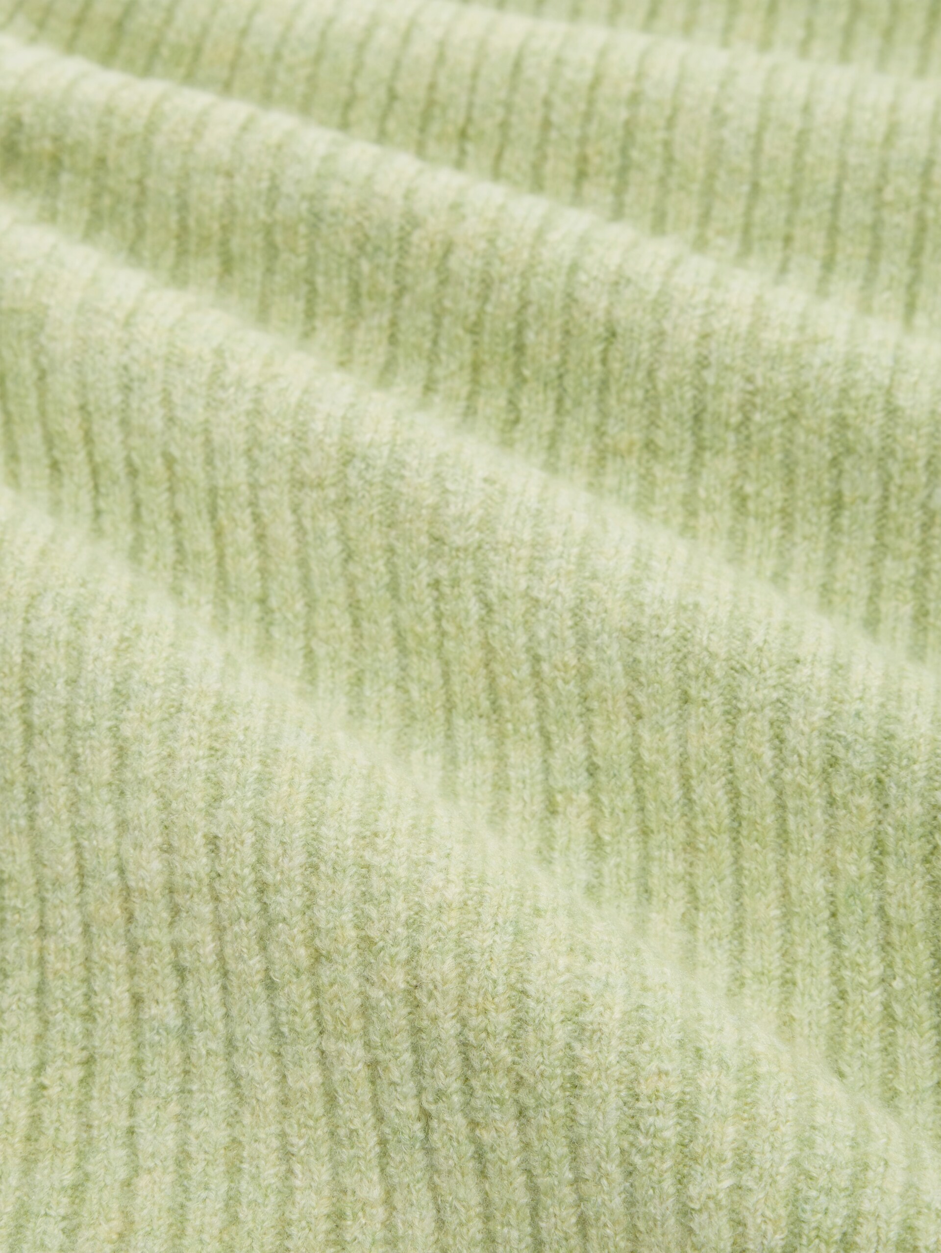 Gerippter Pullover mit recyceltem Polyester - dusty pear green melange - Material-Ansicht