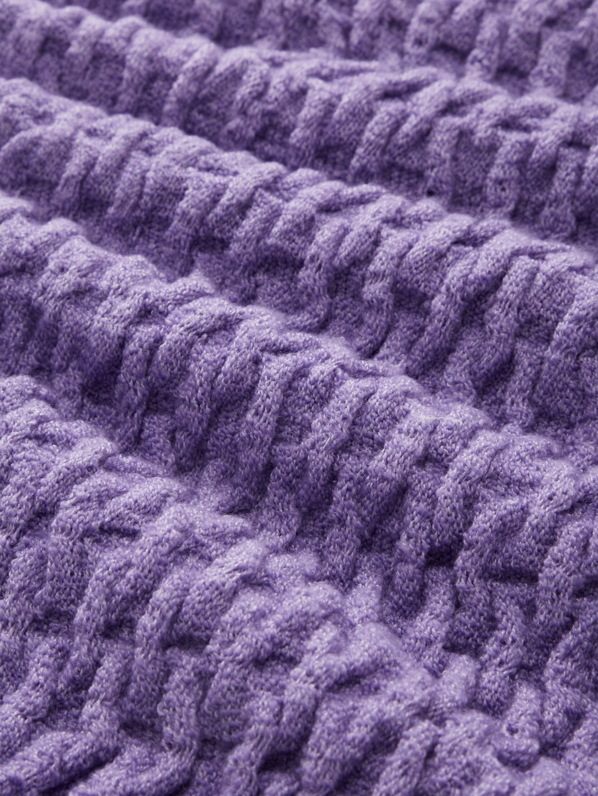 Troyer Pullover mit recyceltem Polyester - lilac - Material-Ansicht