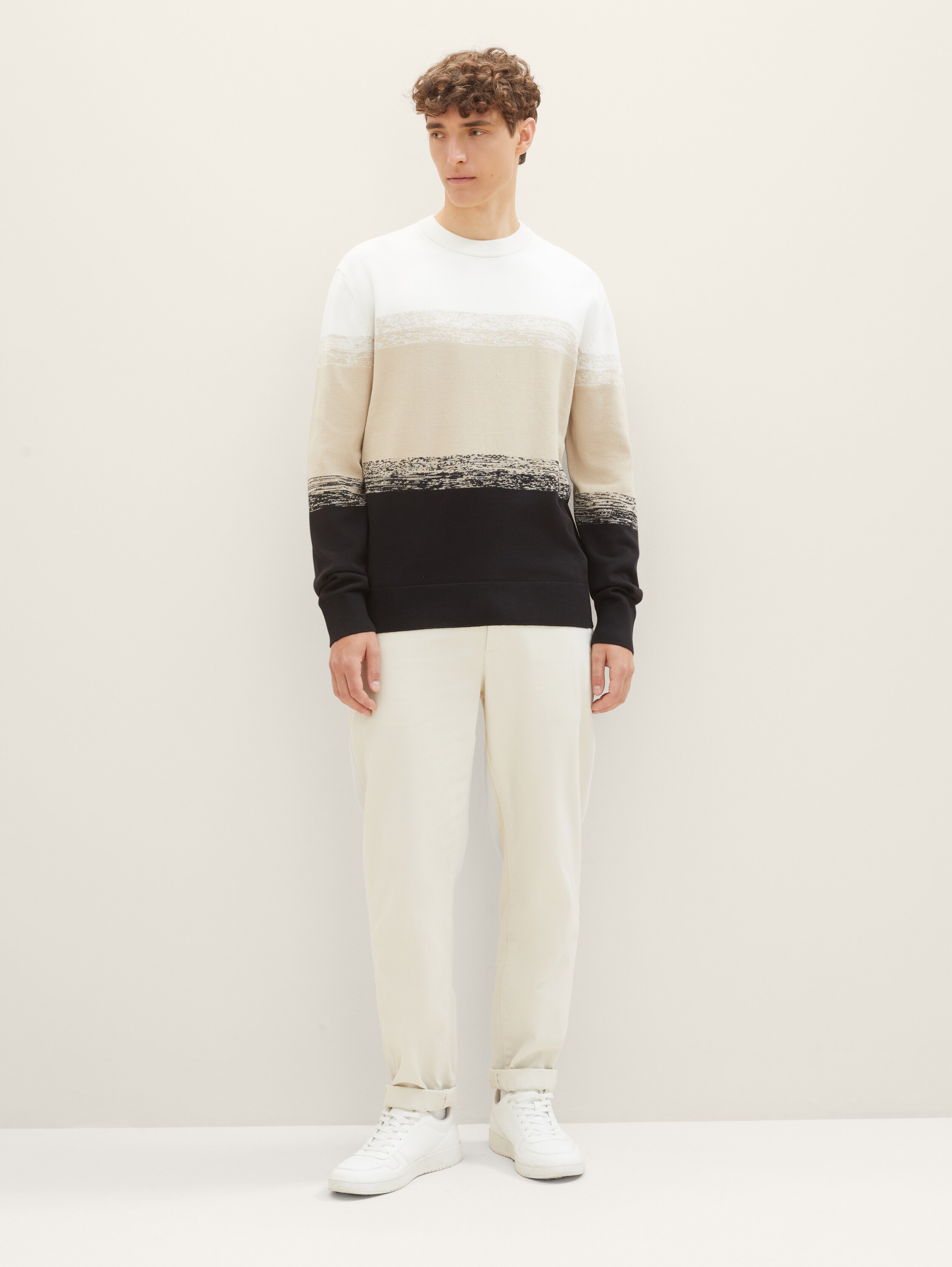 Mehrfarbiger Strickpullover - 2