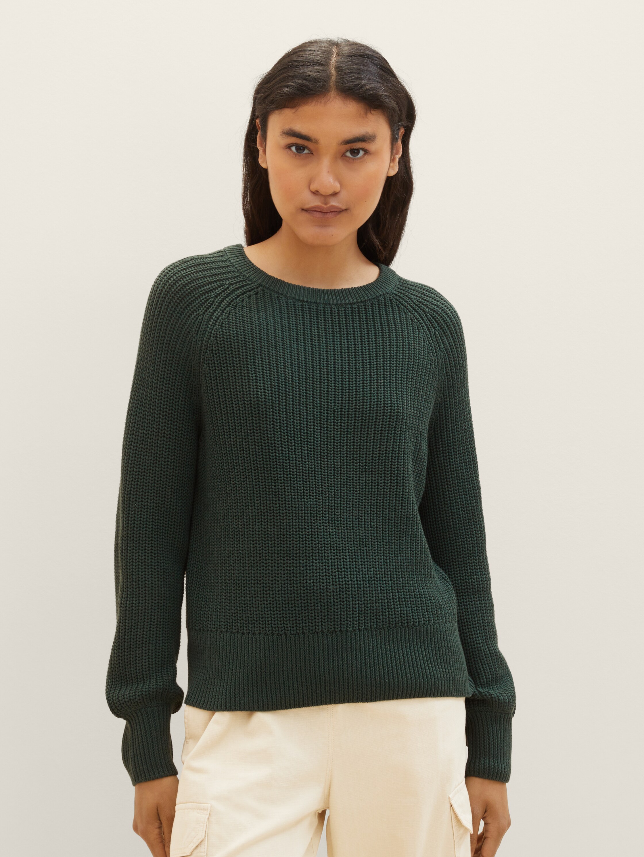 Pull à manches raglan - huntsman green - Découpe Vue de face du modèle