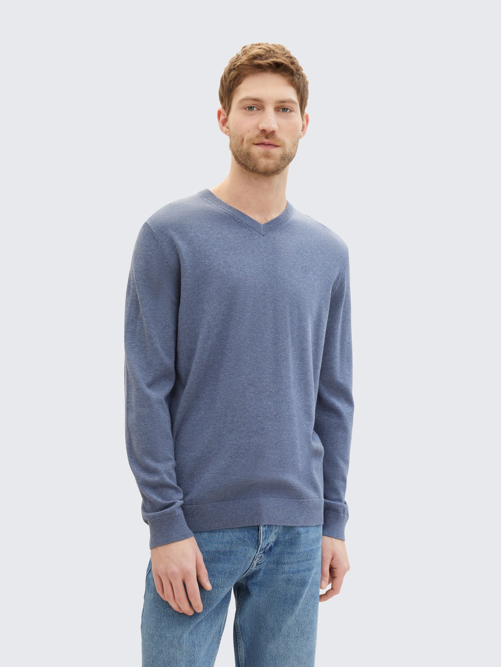 Gebreide trui met V-hals - vintage indigo blue melange - Nek model vooraanzicht