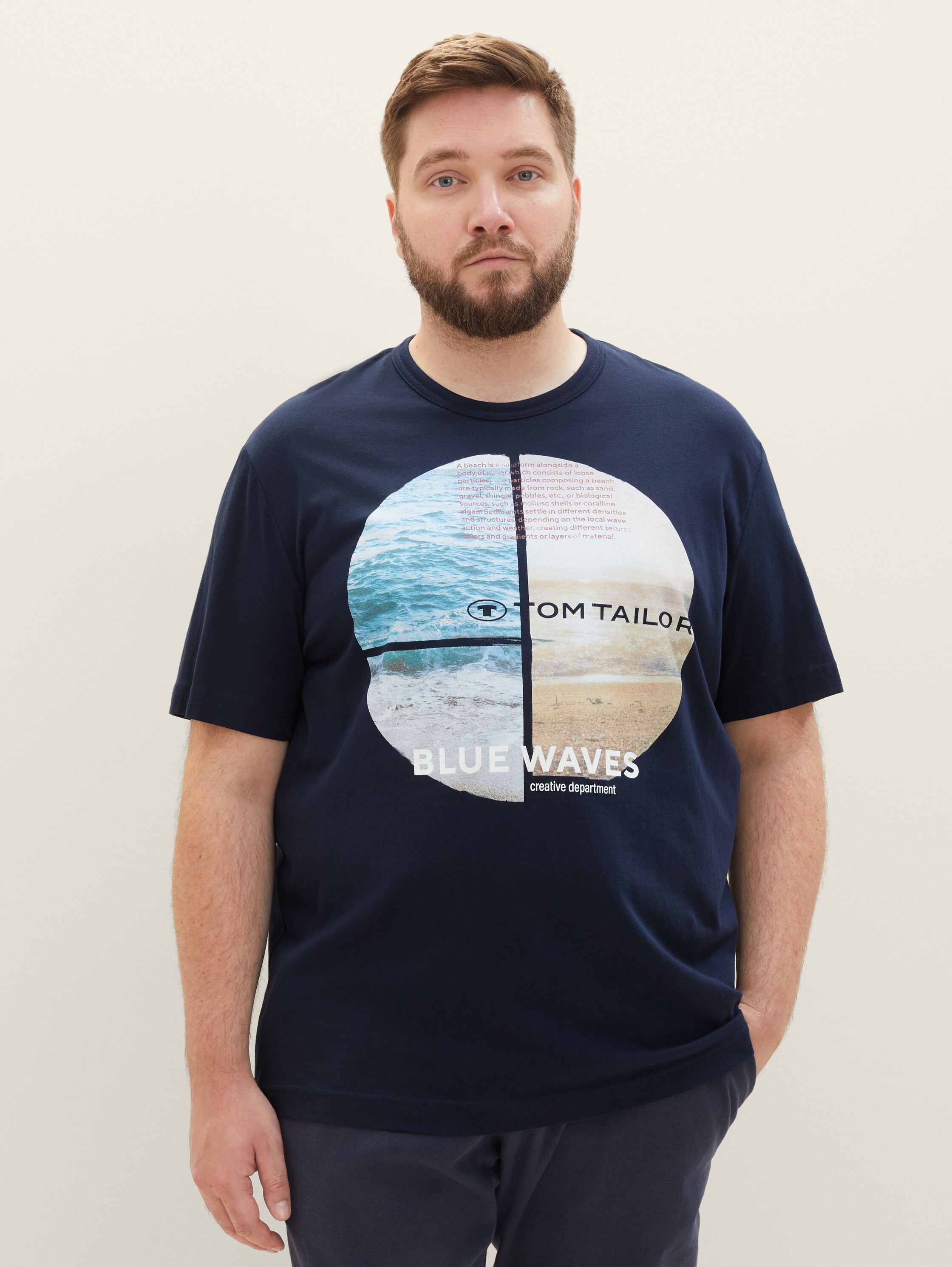 Plus Size - T-Shirt mit Fotoprint - sky captain blue - Ausschnitt Model-Vorderansicht