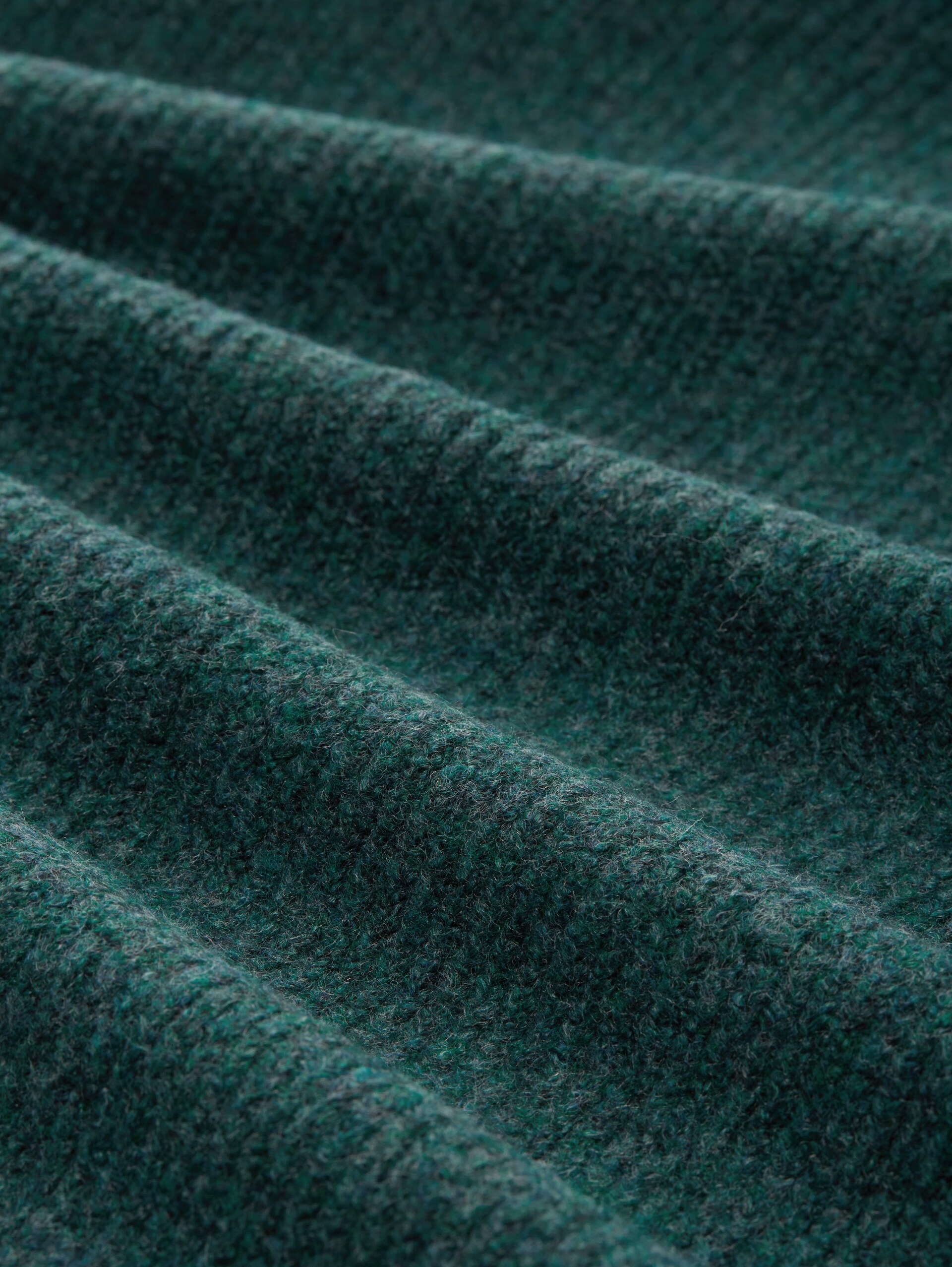 Strickjacke mit recyceltem Polyester - Midnight Forest Green Mélange - Material-Ansicht