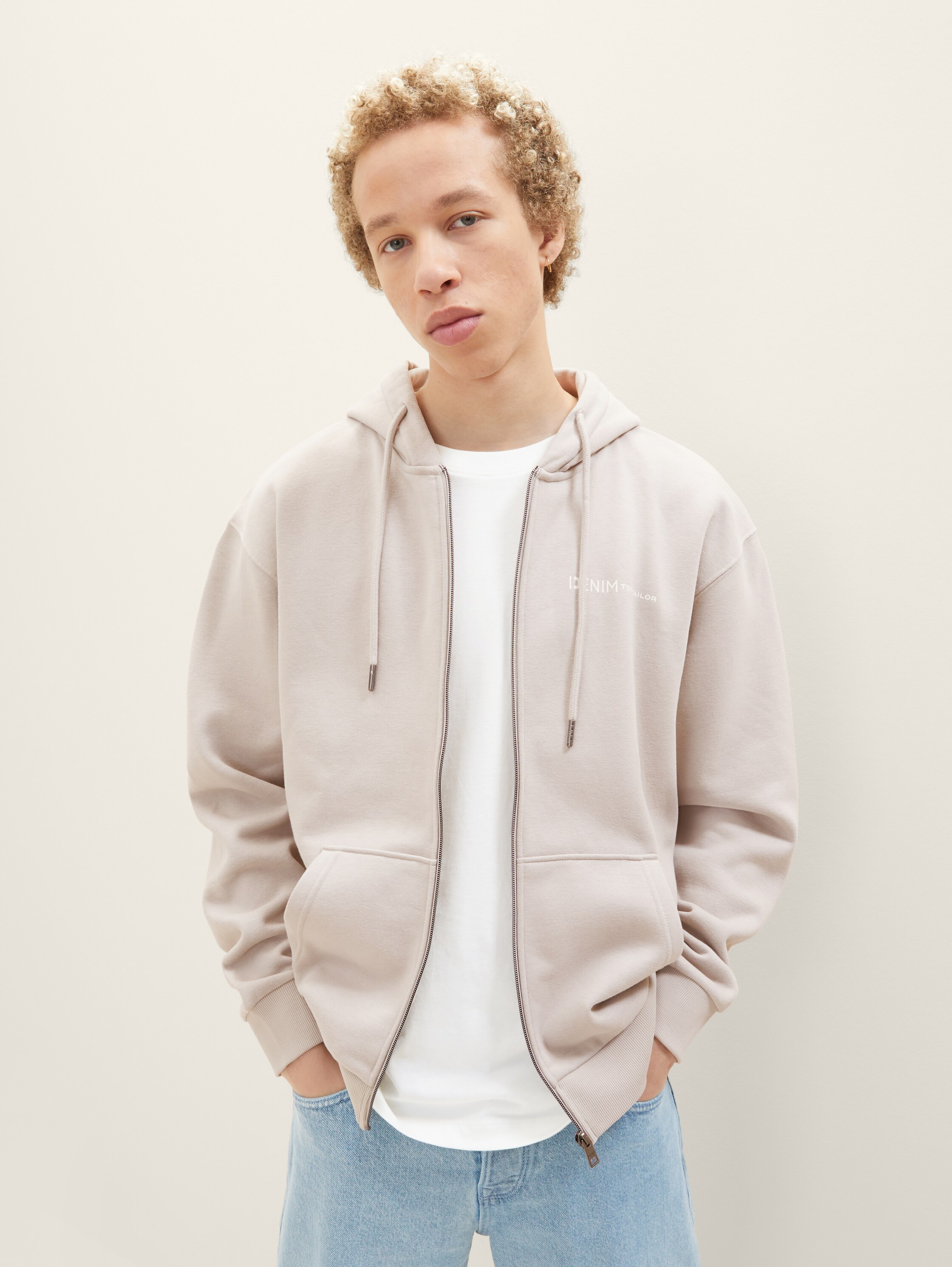 Hoodie mit Reißverschluss - 1
