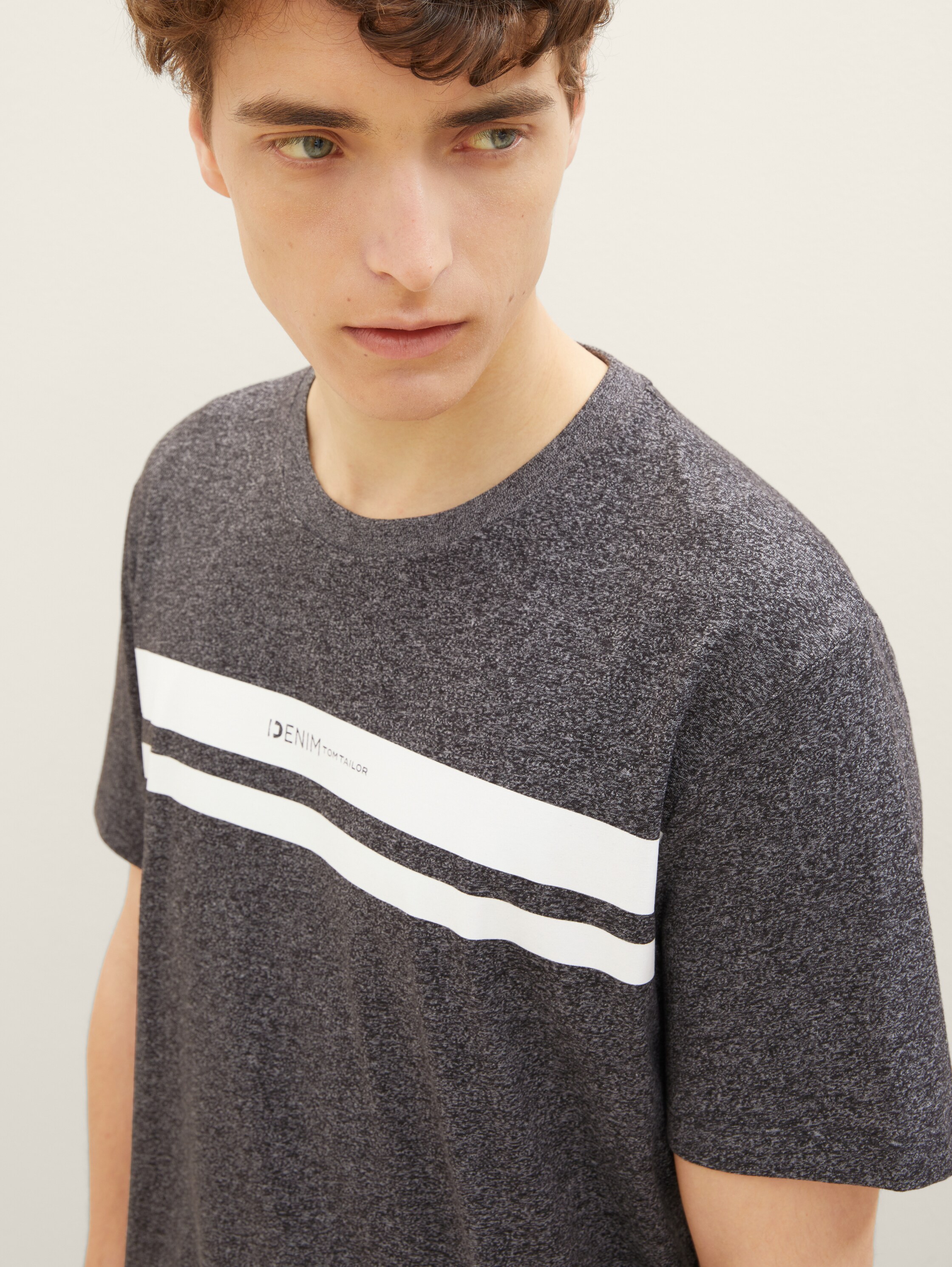 T-Shirt mit Print - 6