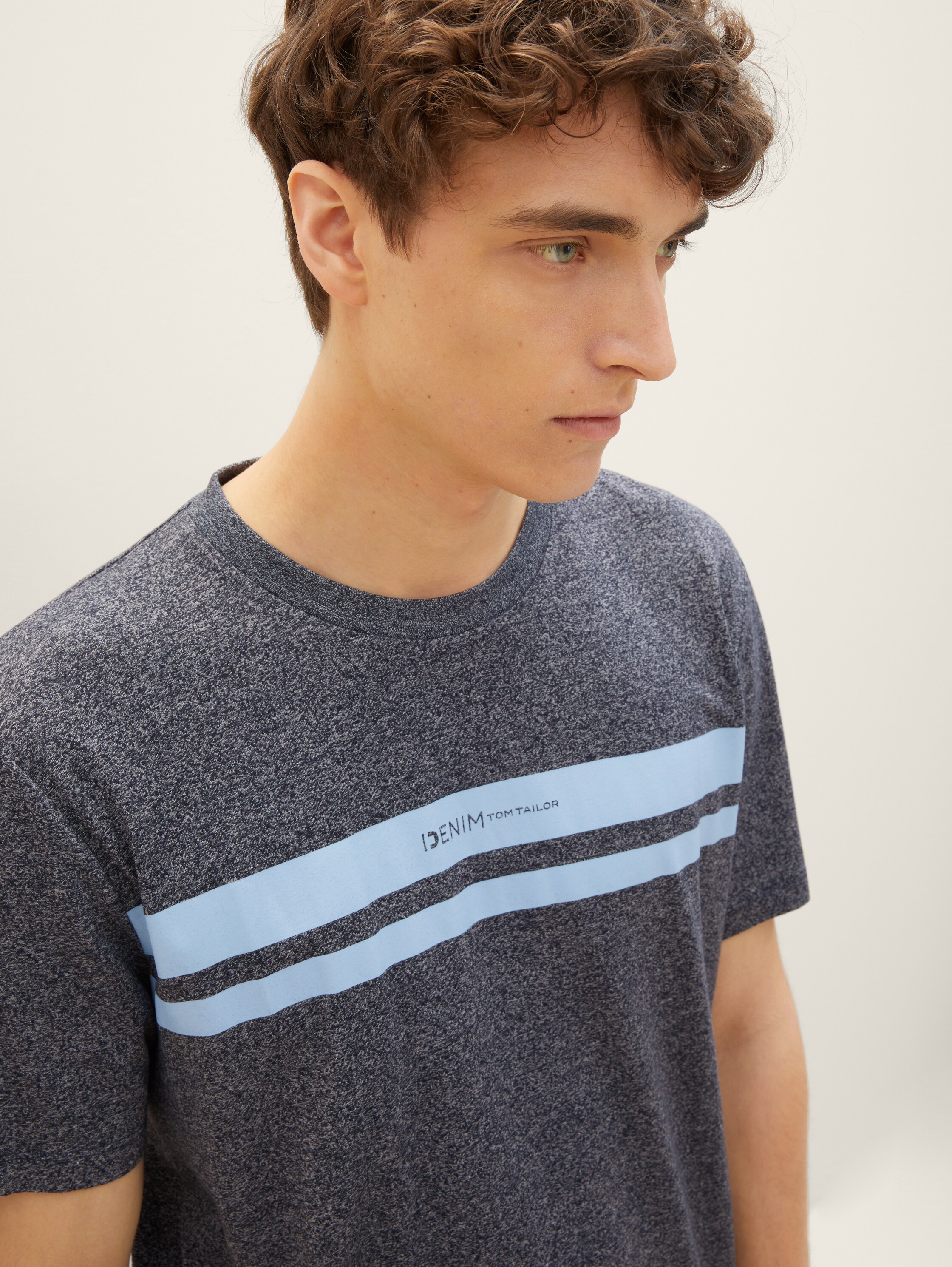 T-Shirt mit Print - 6