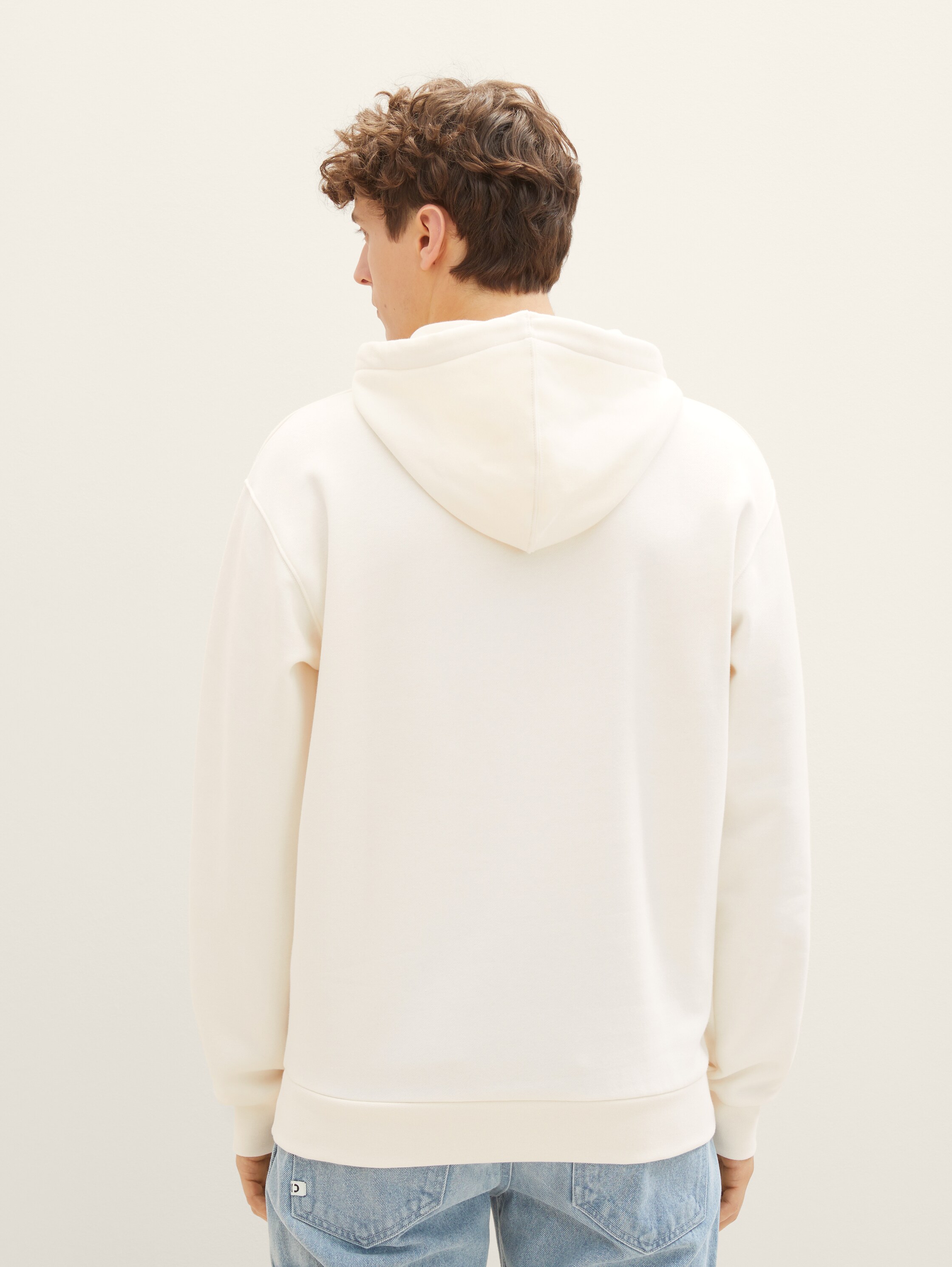 Sweat à capuche avec logo imprimé - Soft Light Beige - Découpe Vue arrière du modèle