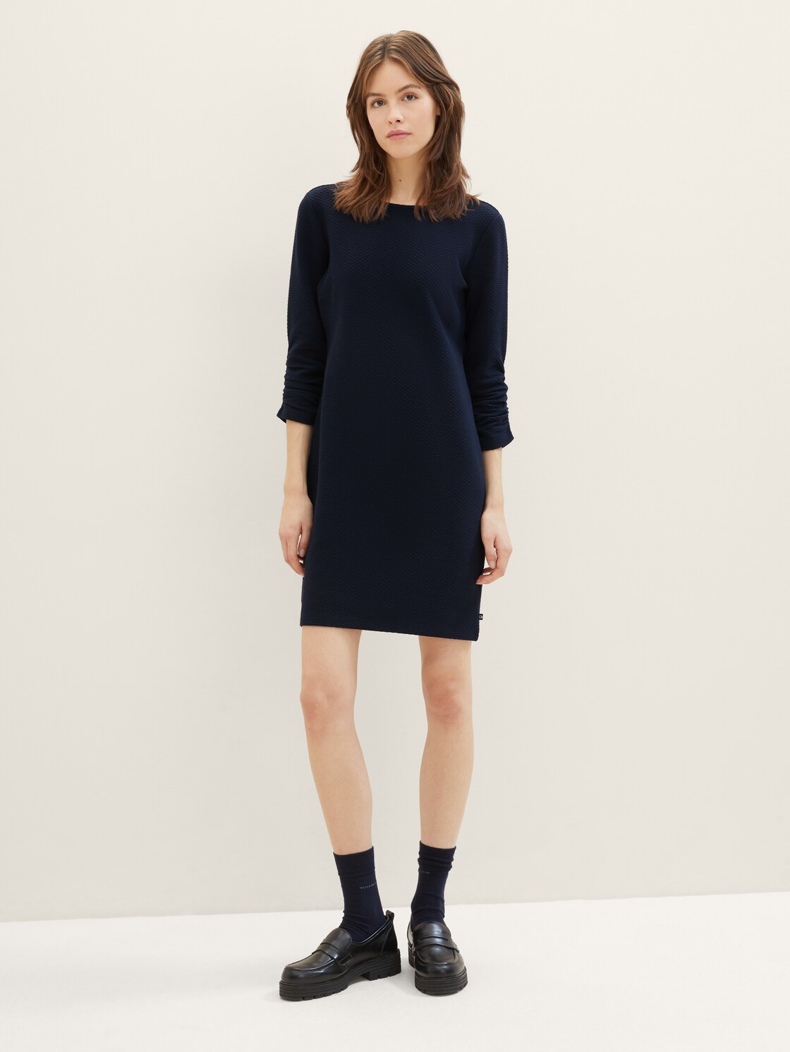 Mini-Kleid mit 3/4 Arm - sky captain blue - seitliche Model-Ansicht