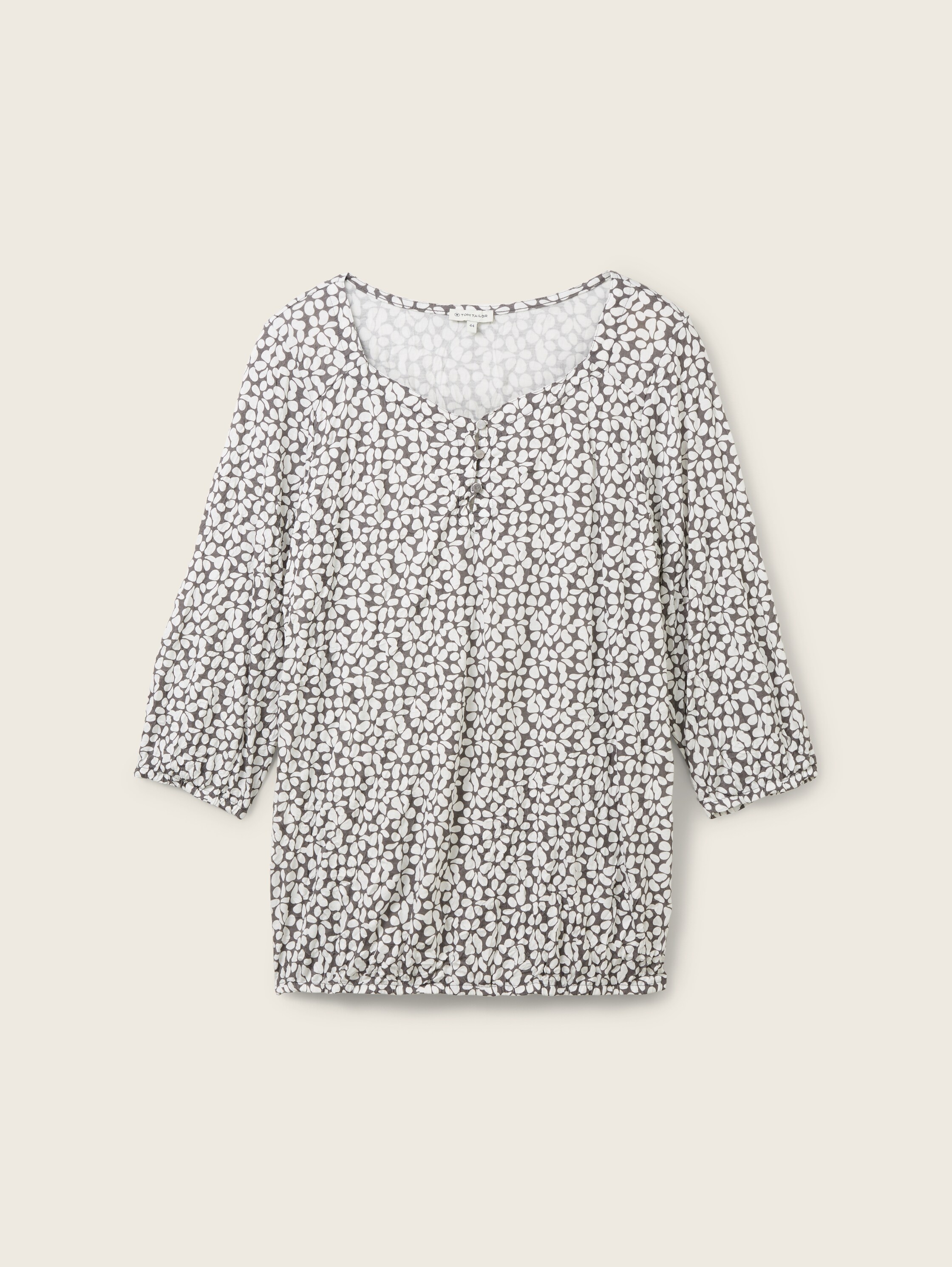 Plus Size - Gemustertes Shirt mit Knöpfen - grey floral design - Vorder-Produkt-Ansicht