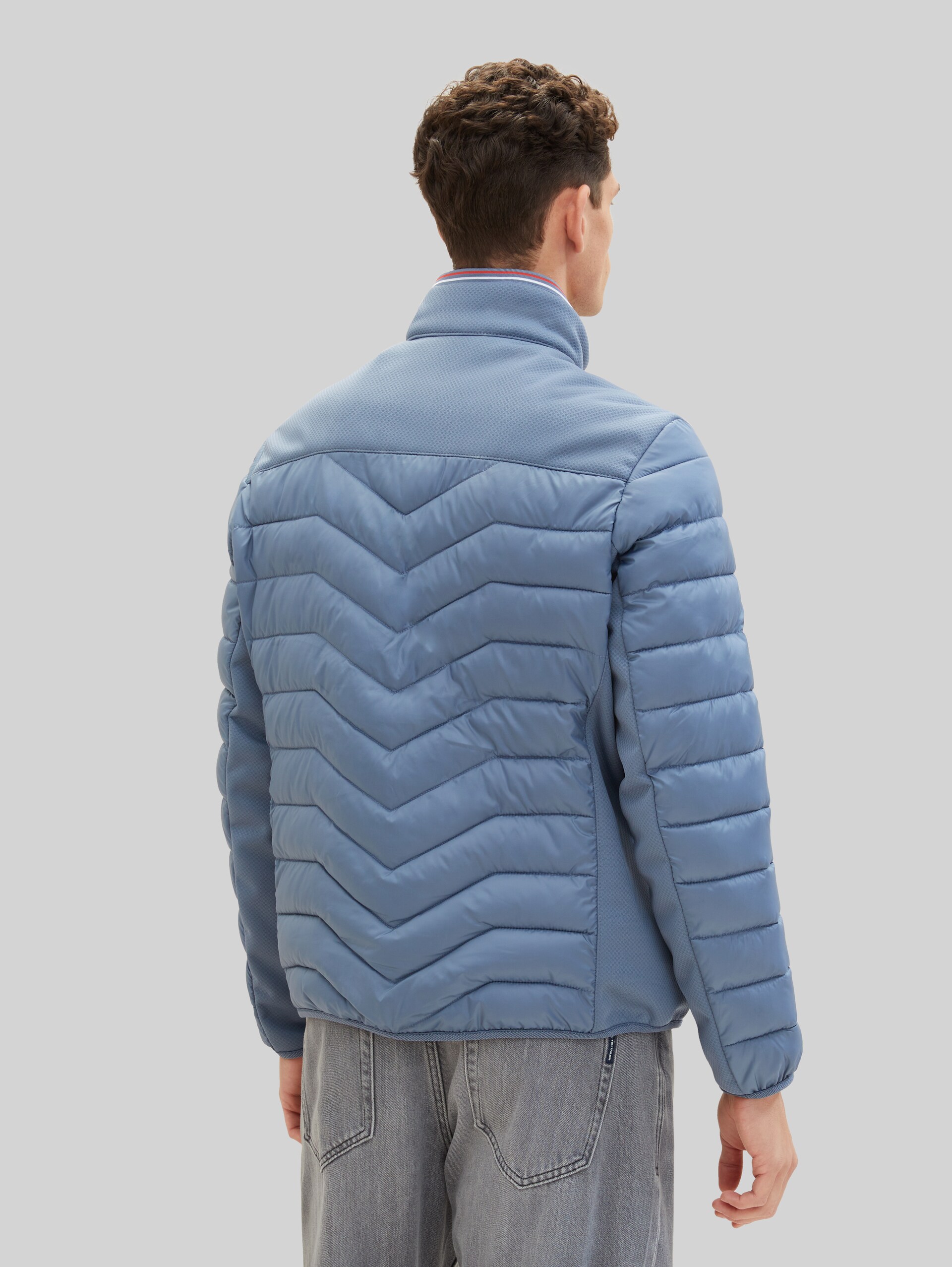 Veste hybride - China Blue - Vue arrière du modèle