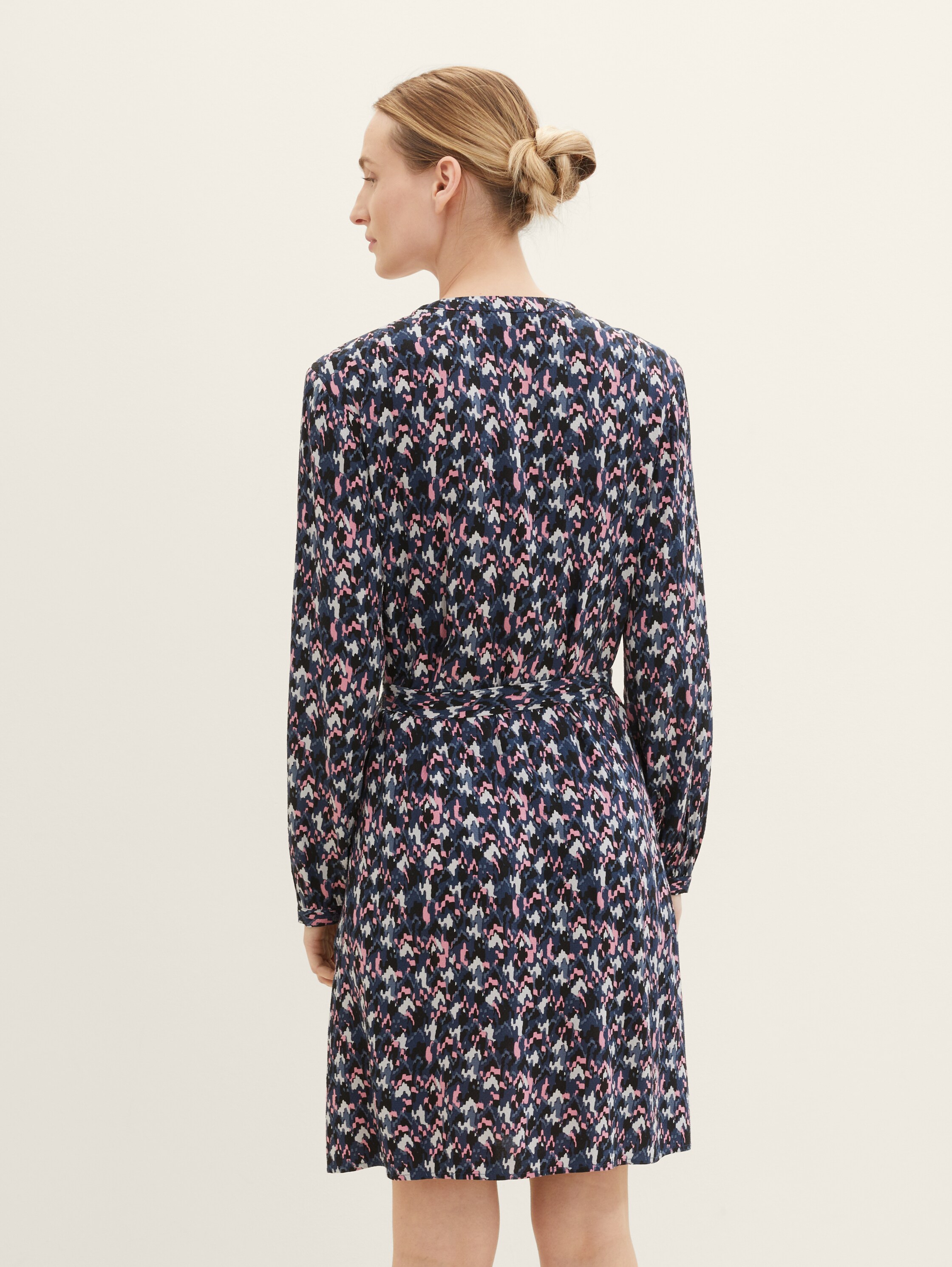 Kleid mit Struktur - blau - 