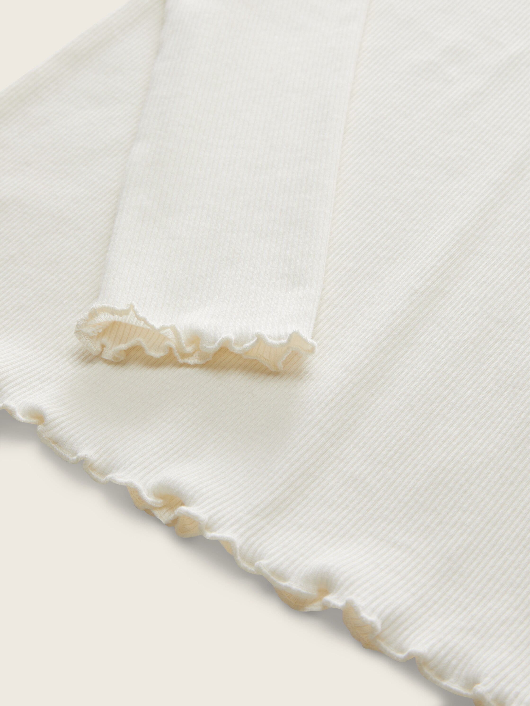 Shirt met lange mouwen en col - Wool White - Detailaanzicht model