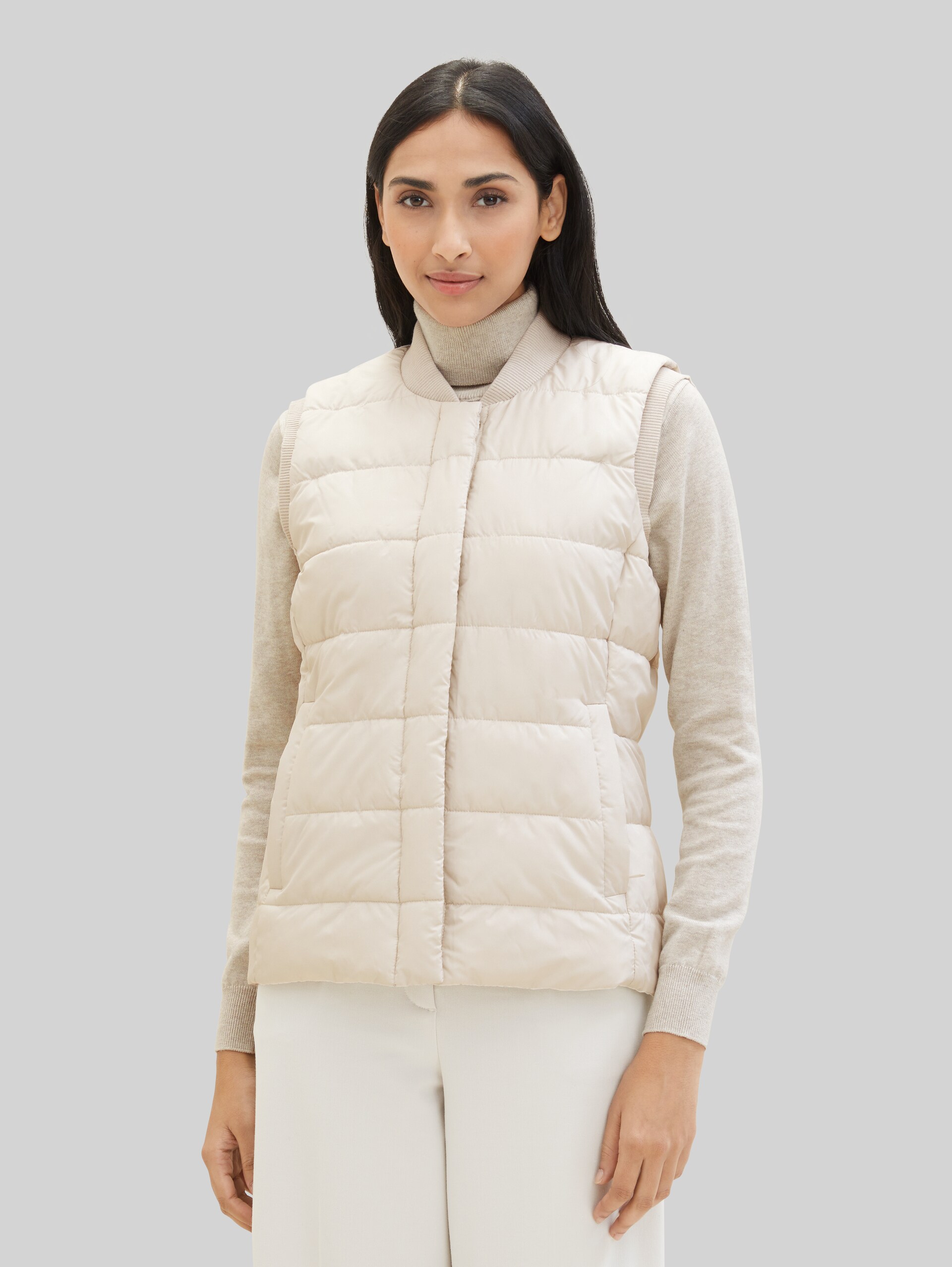 Lightweight Weste - cold beige - Model-Vorderansicht