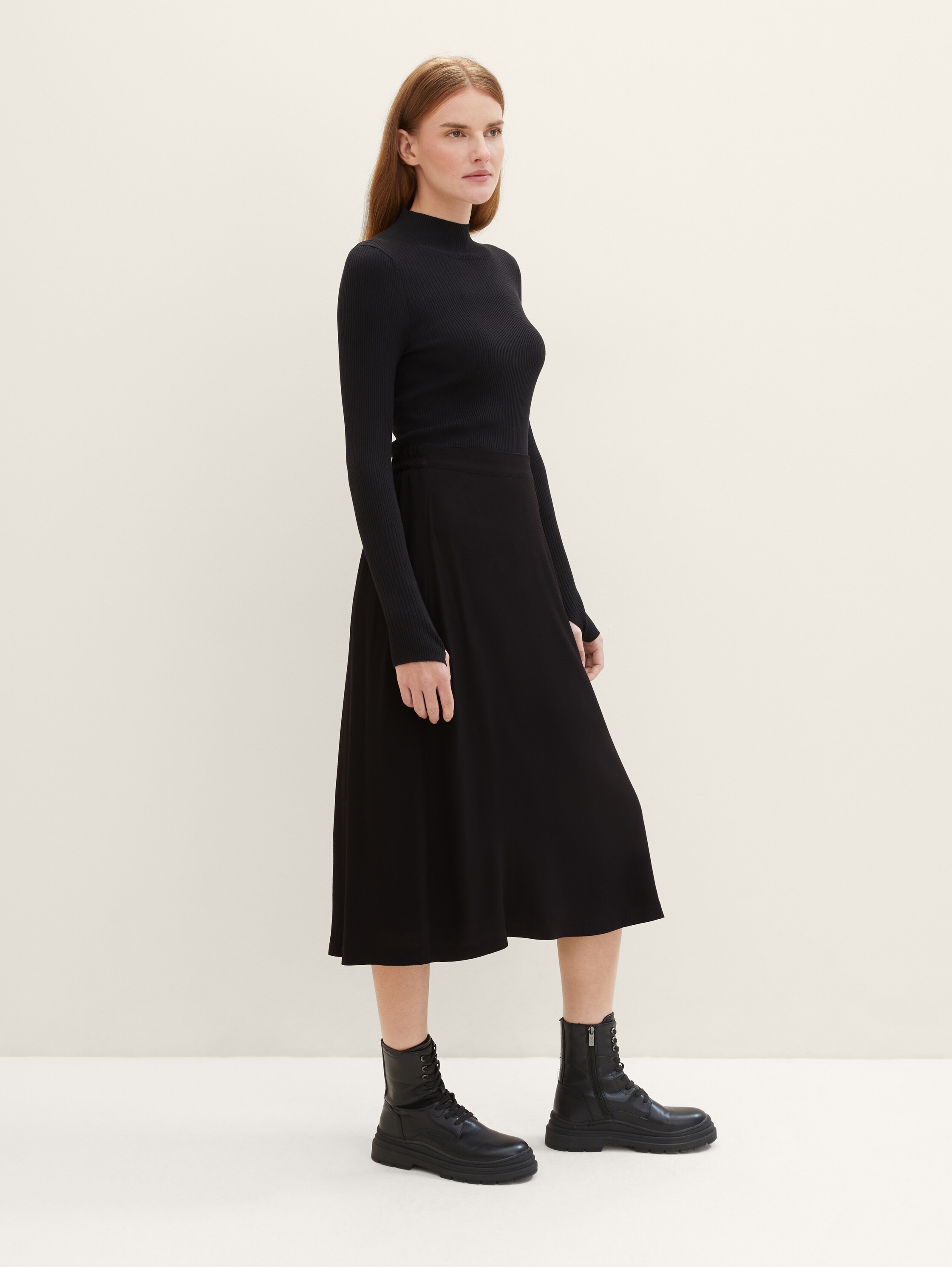 Midi-rok met structuur - deep black