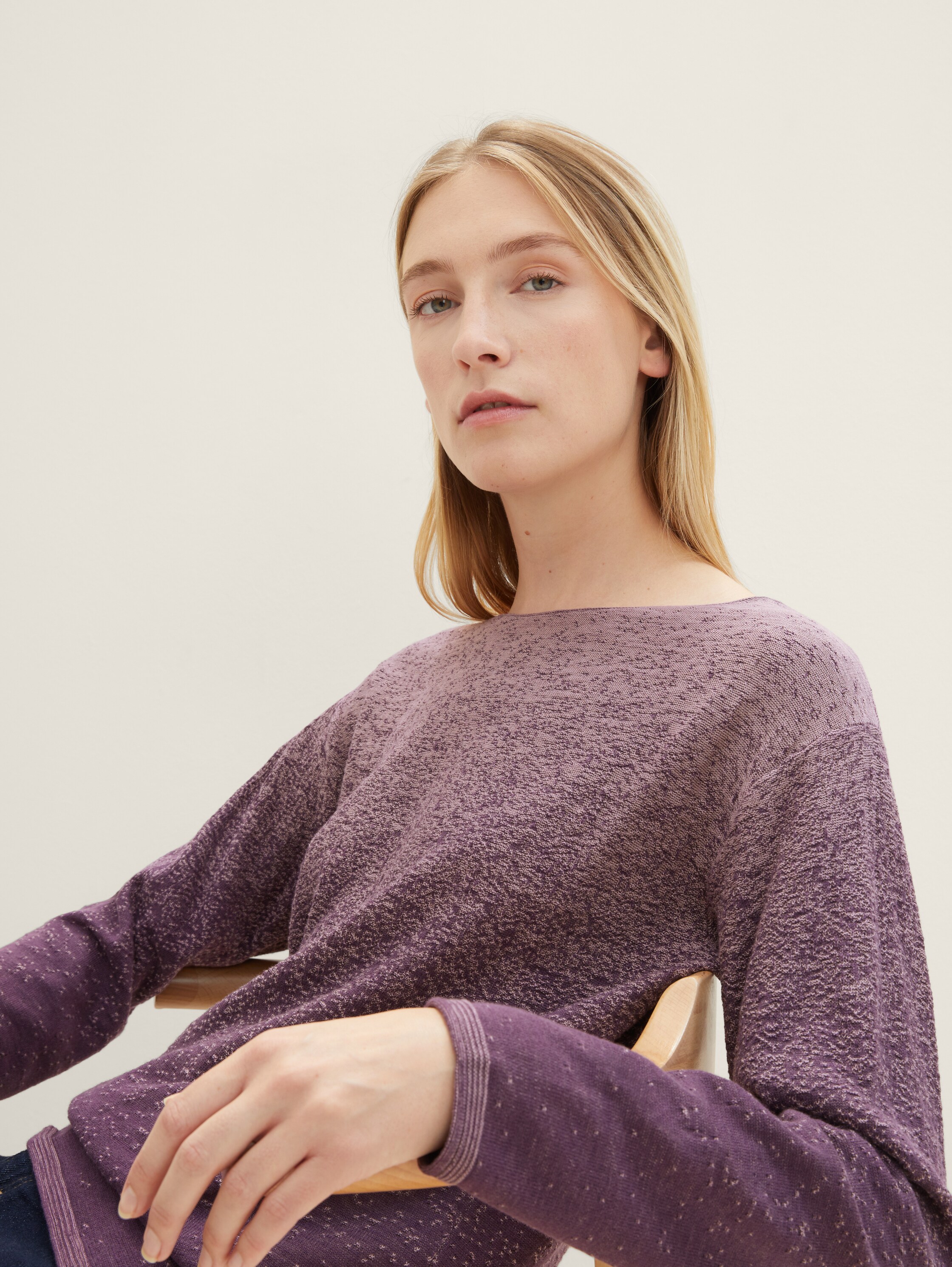 Pull en maille de coton biologique - lilac degrade design - Vue détaillée du modèle