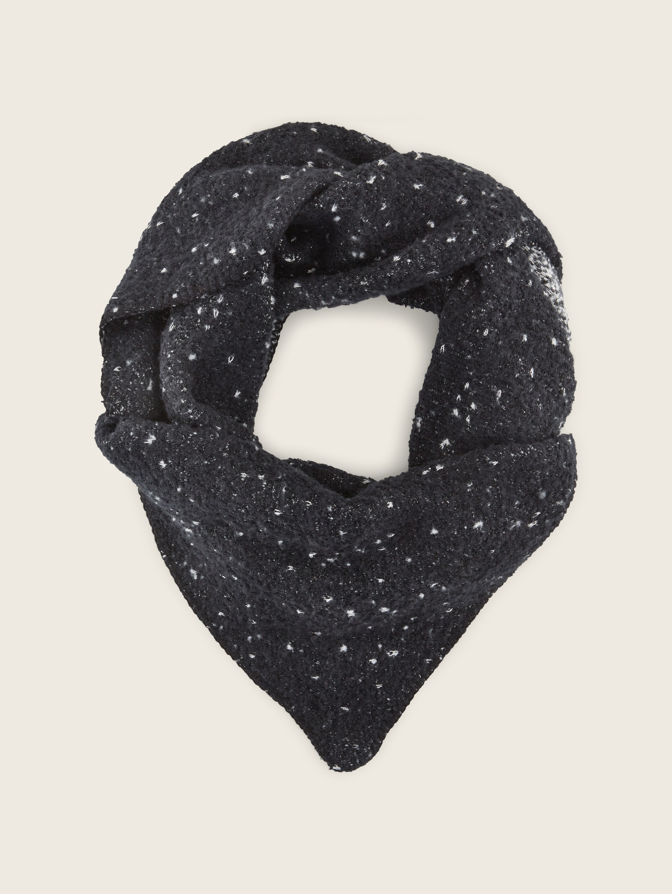 Dreiecksschal mit recyceltem Polyester - schwarz - 