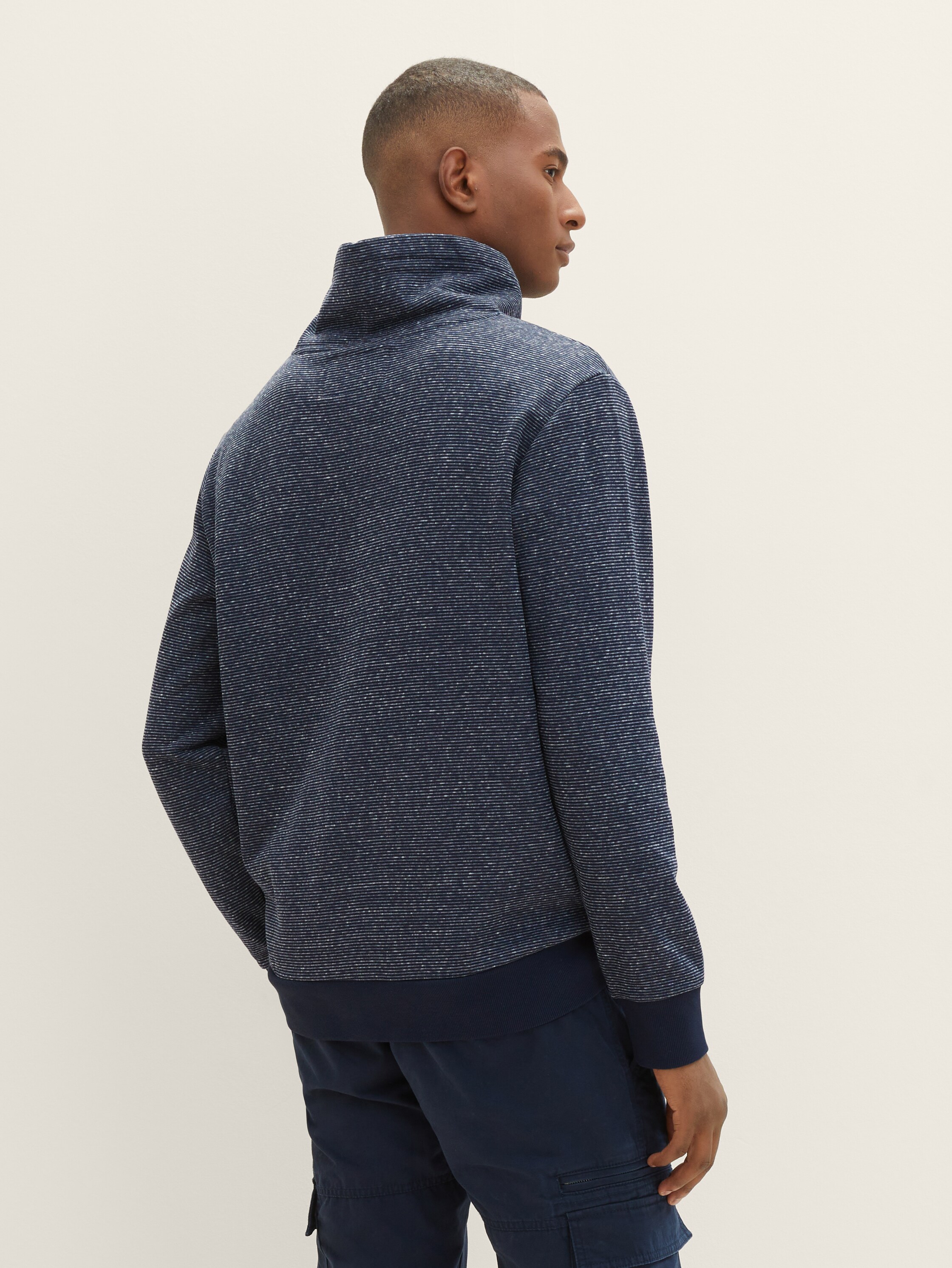 Sweat aspect chiné - sky captain blue white melange - Découpe Vue arrière du modèle